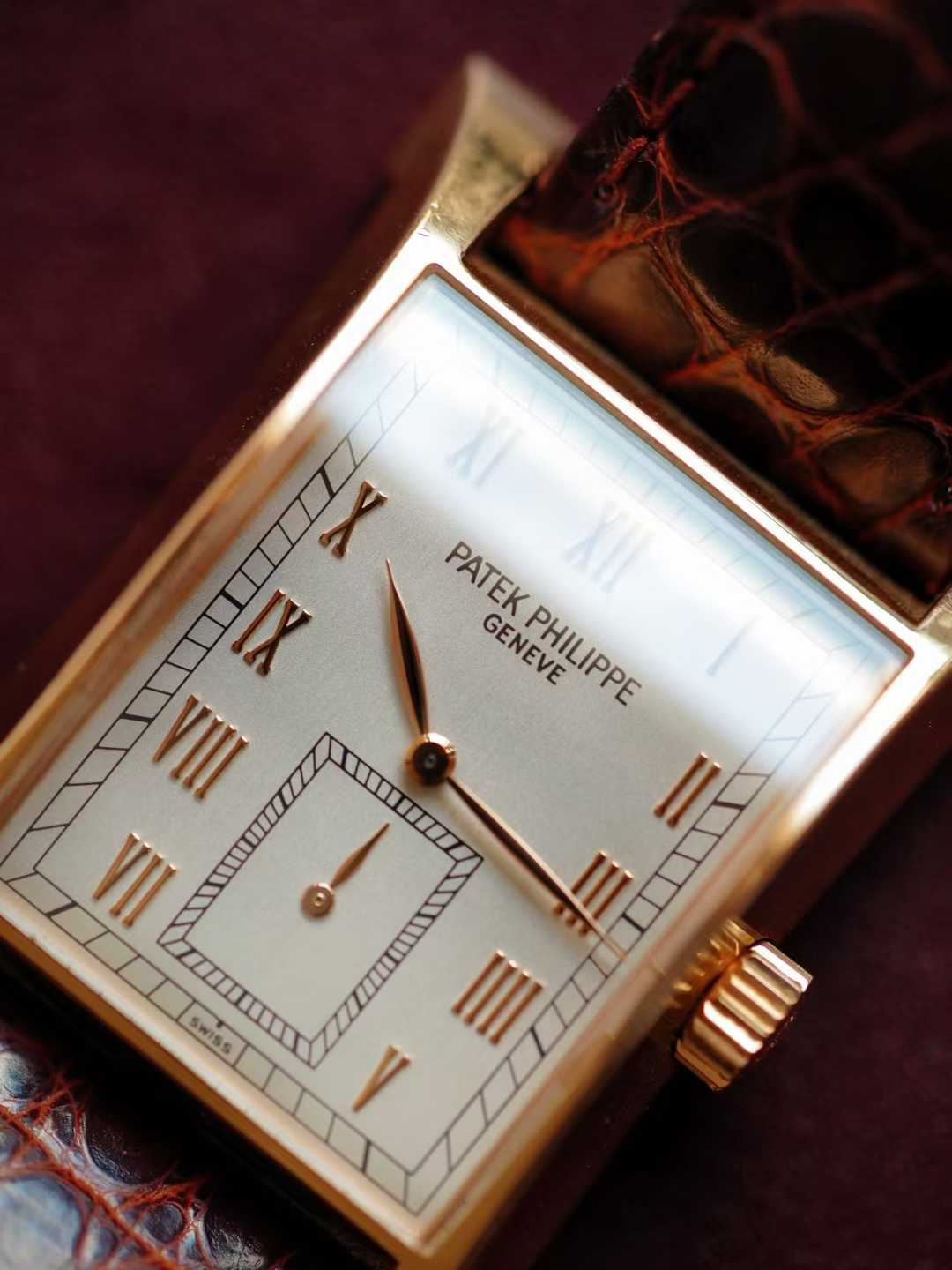 Patek Philippe 5500 detail 6