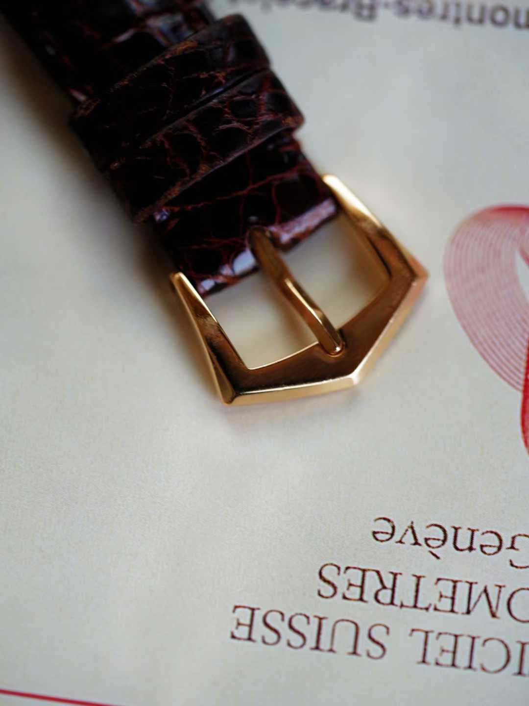 Patek Philippe 5500 detail 8