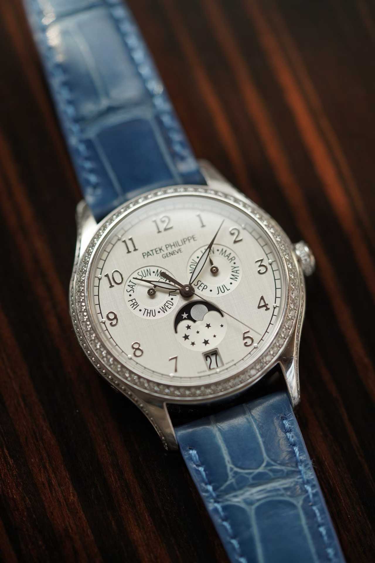 Patek Philippe 4947G detail 3