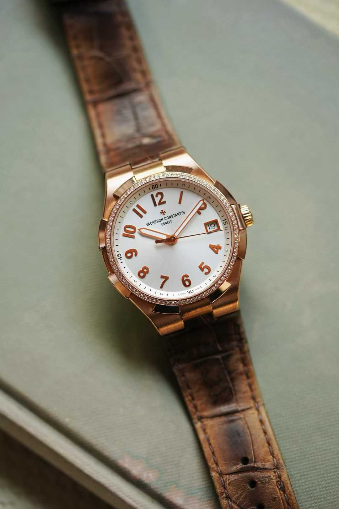 Vacheron Constantin 47560 / 000R detail 2