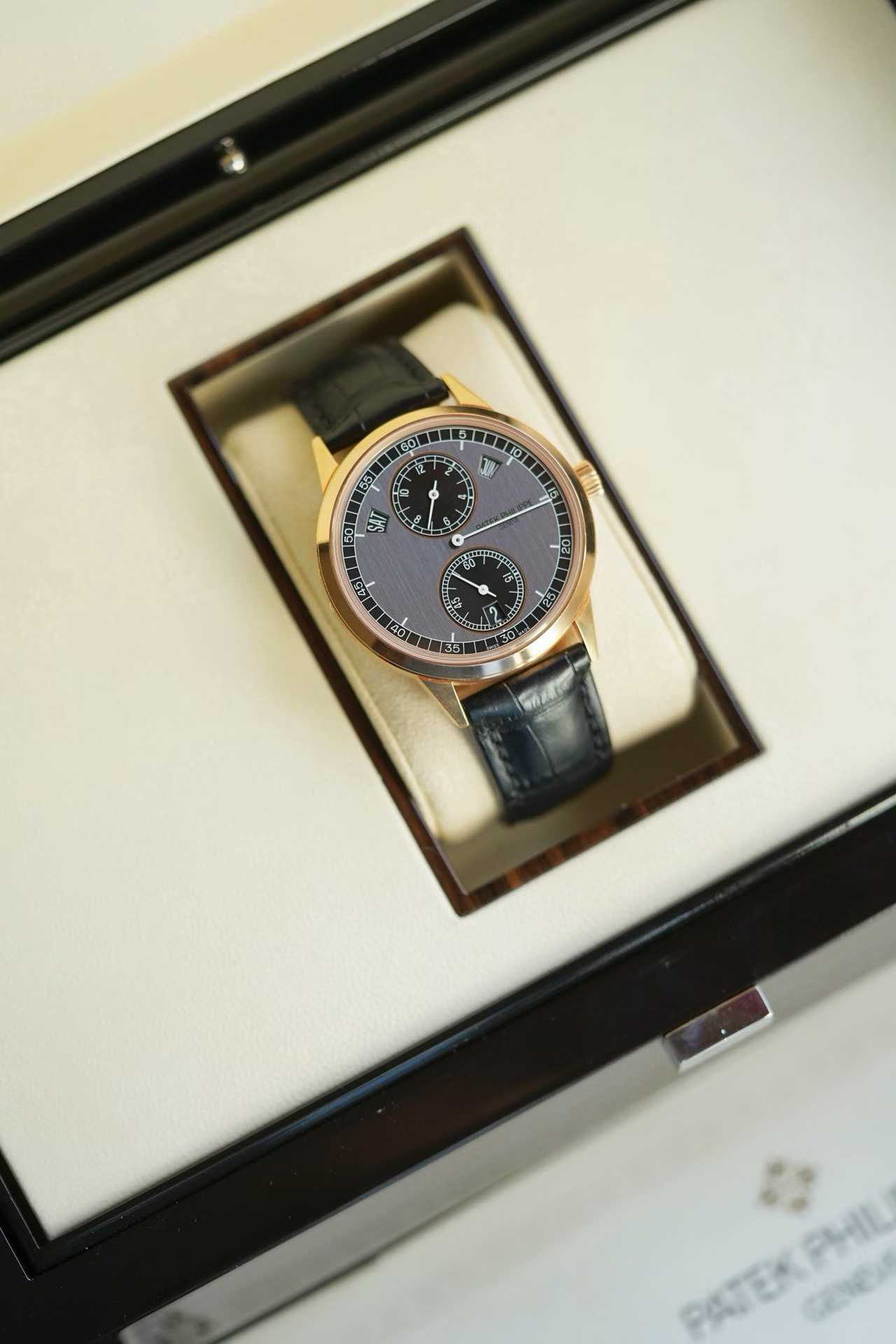 Patek Philippe 5235 / 50R-001