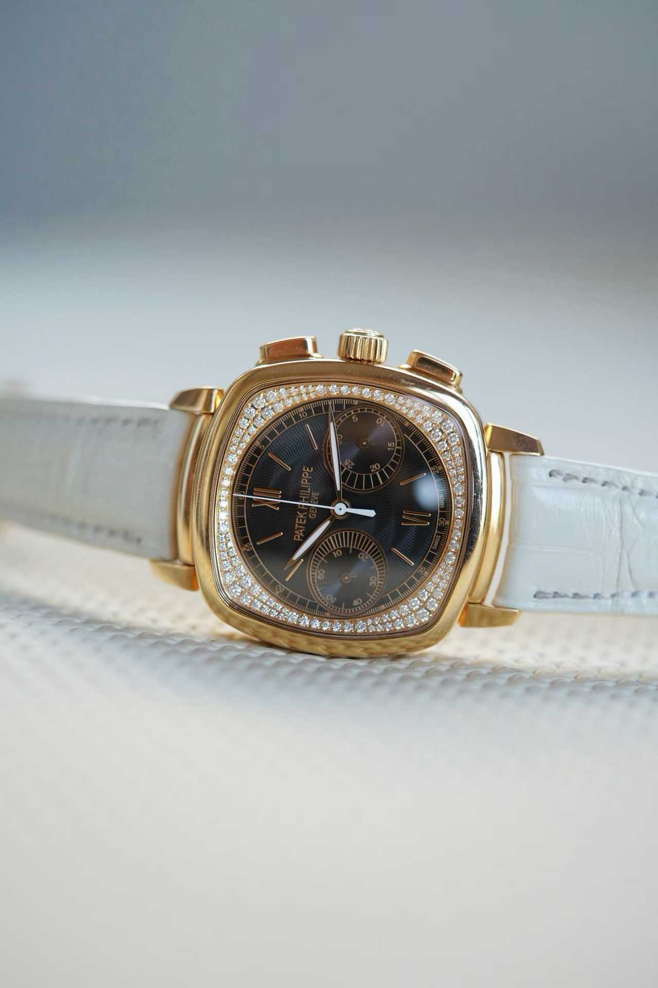 Patek Philippe 7071R-010 detail 1