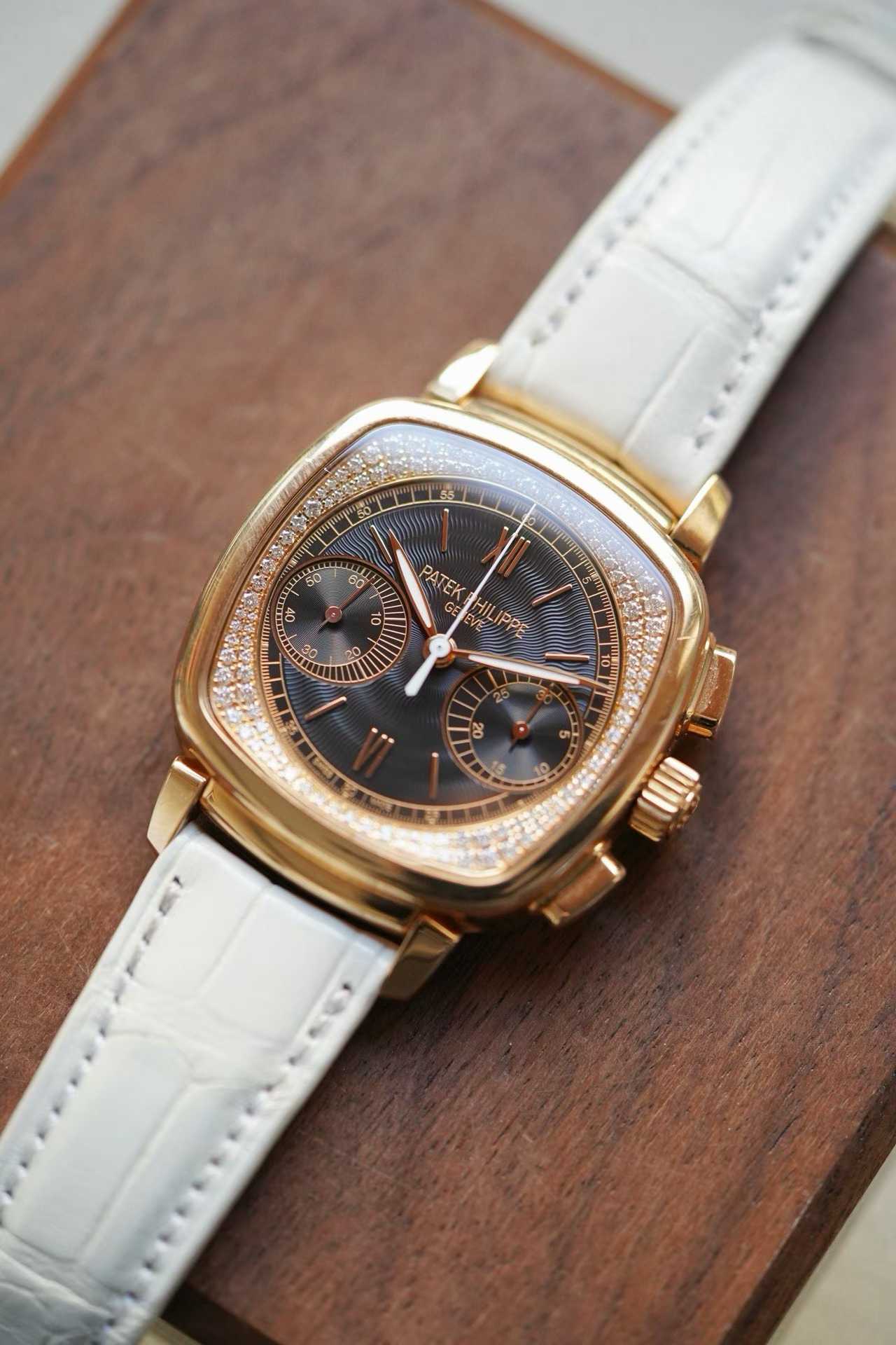Patek Philippe 7071R-010 detail 2