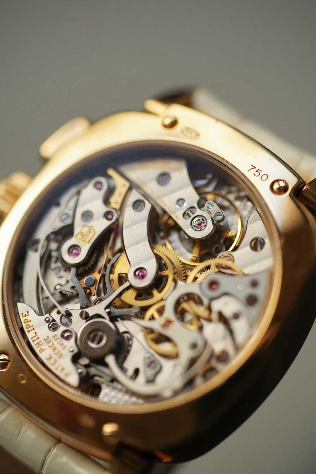 Patek Philippe 7071R-010 detail 4