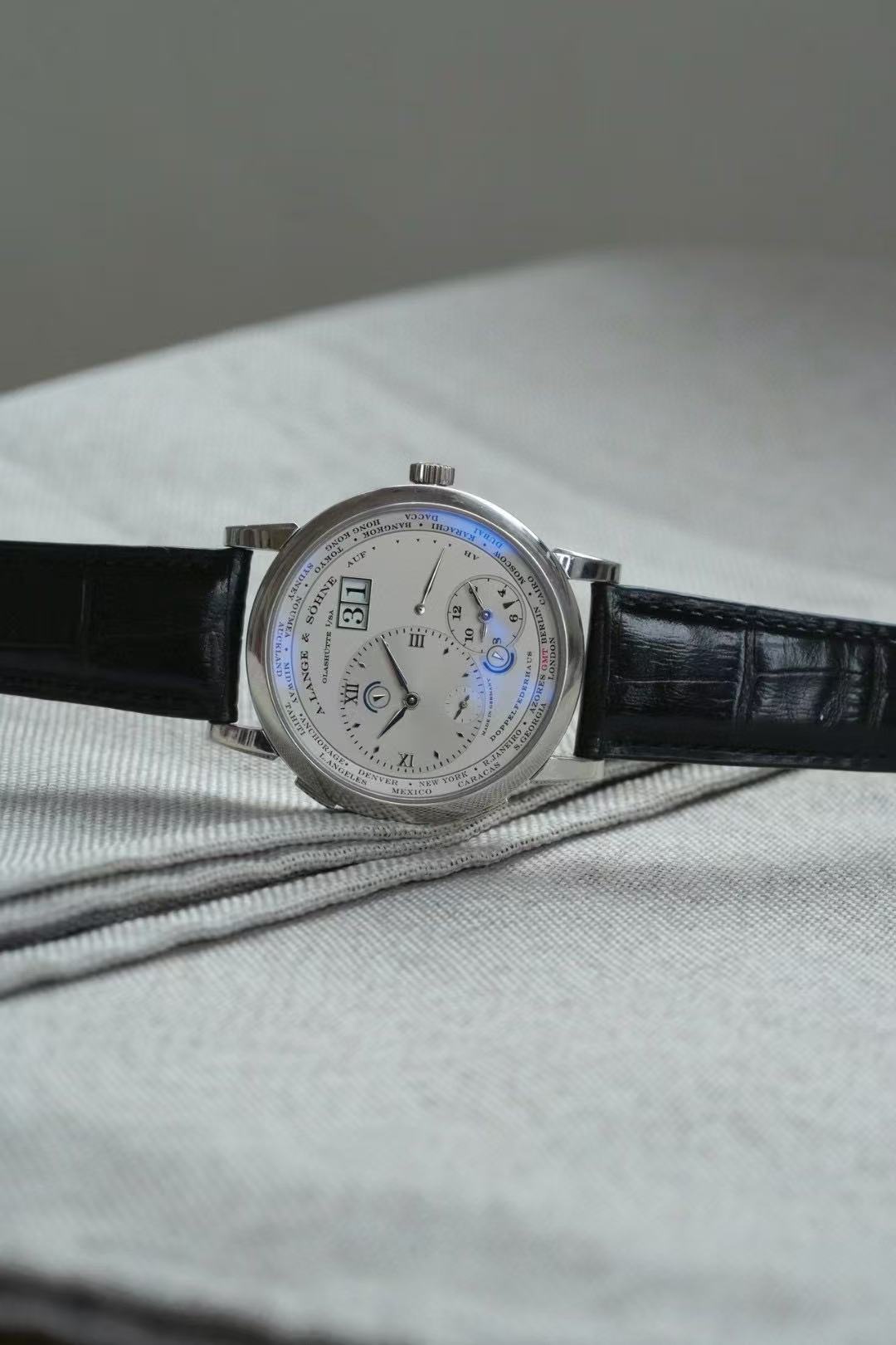 A. Lange & S&ouml;hne 116.025 detail 1