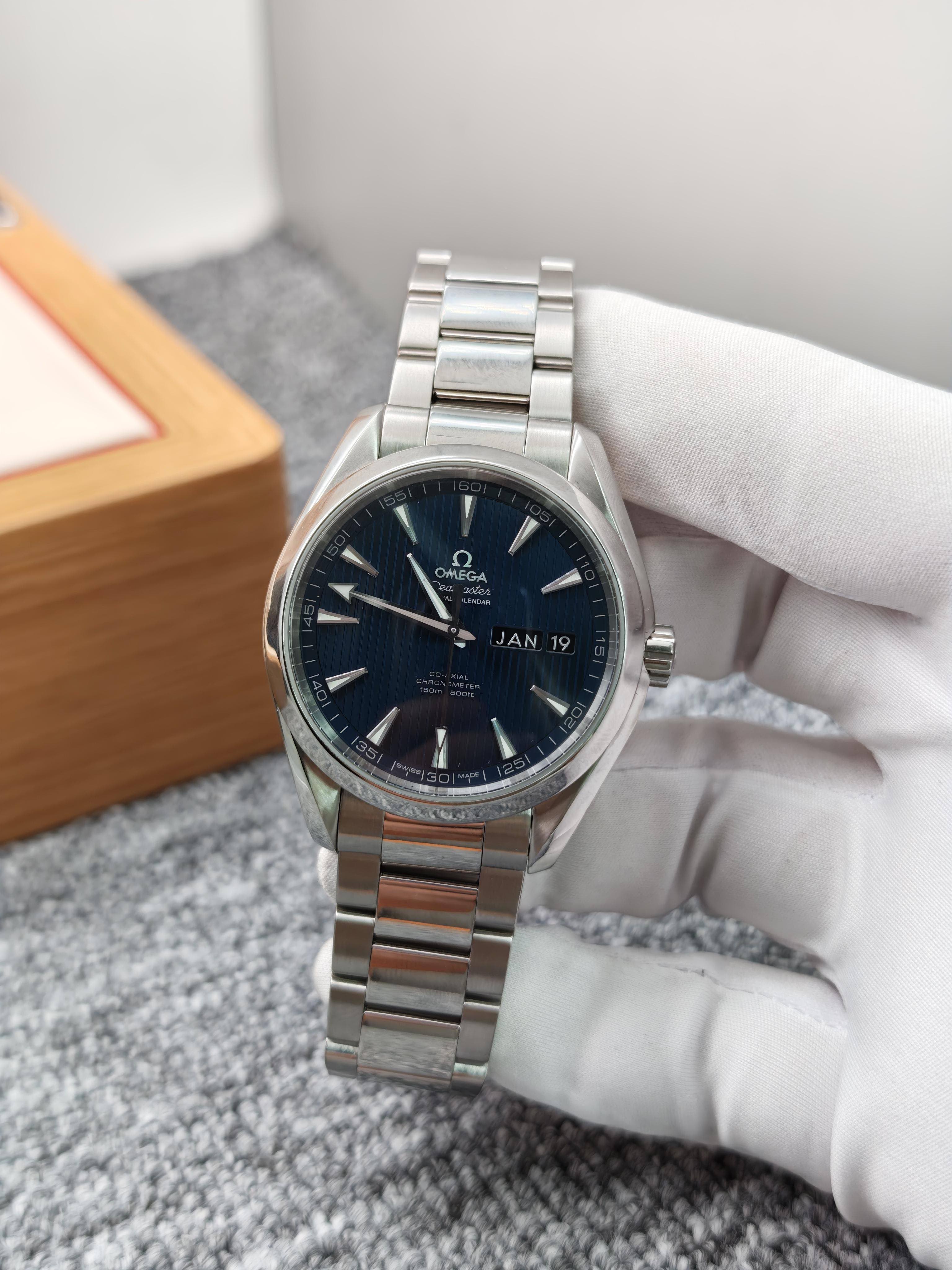 Omega 231.10.43.22.03.002 detail 1