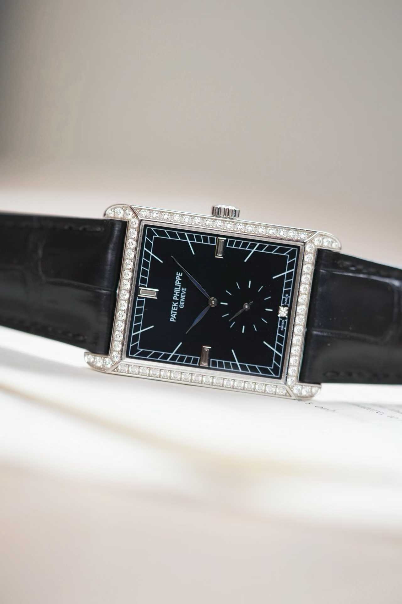 Patek Philippe 5112G detail 2