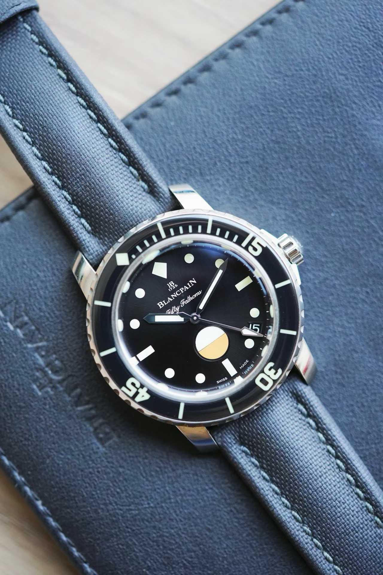 Blancpain 5008-11B30-NBAA detail 4