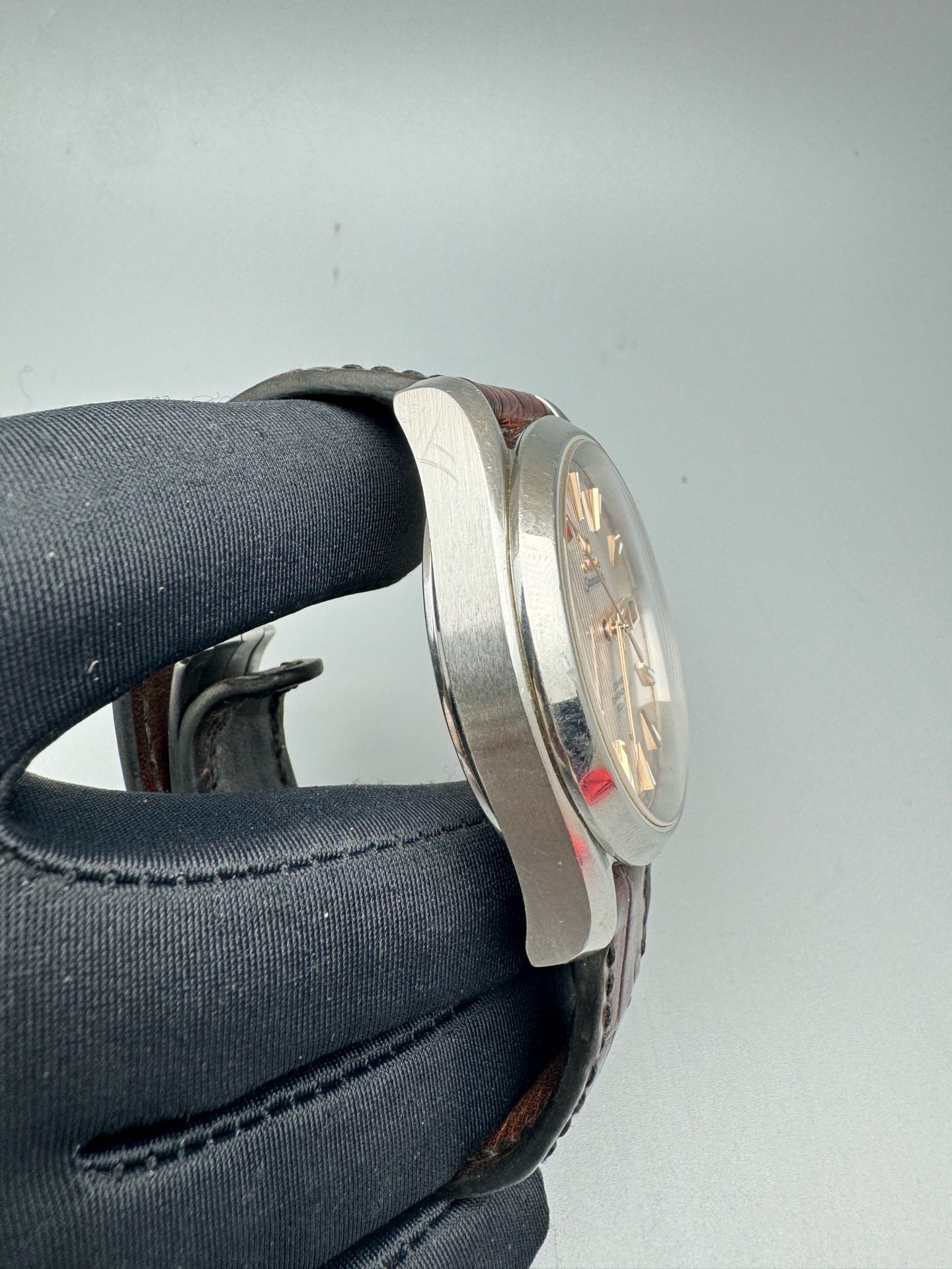 Omega 231.13.43.22.02.002 detail 1