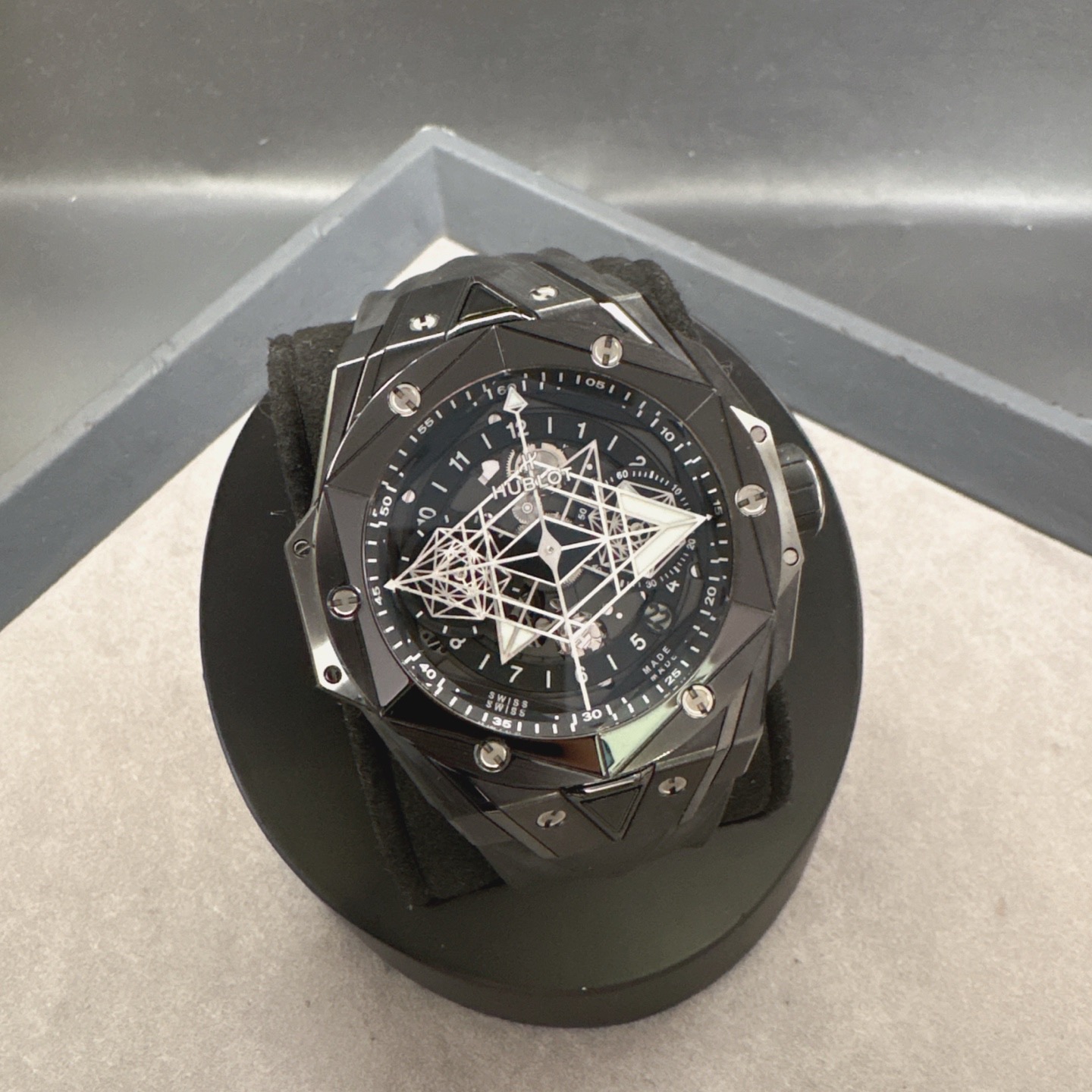 Hublot 418.CX.1107.RX.MXM22 detail 1