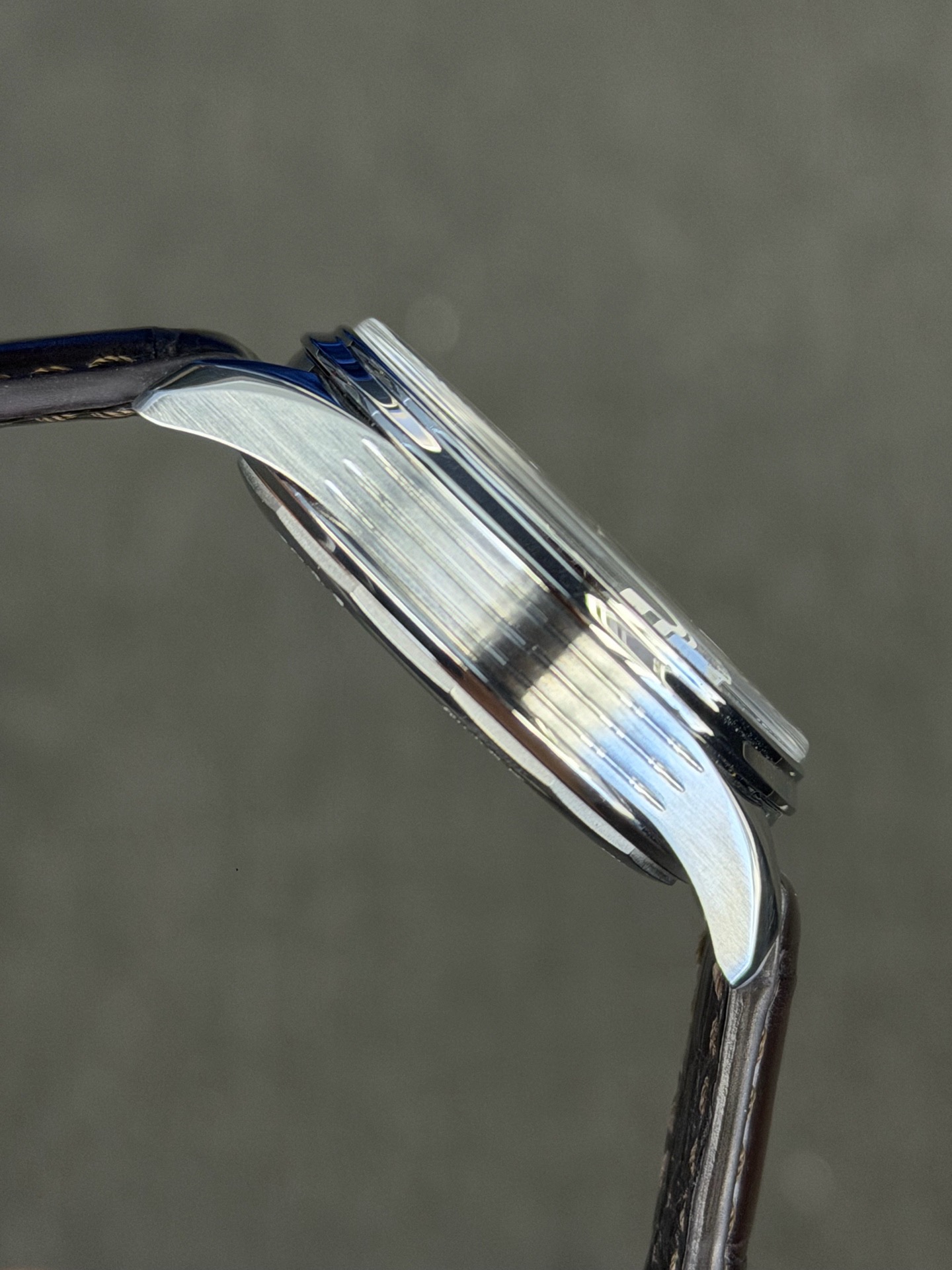 Breitling AB0118221G1P2 detail 3