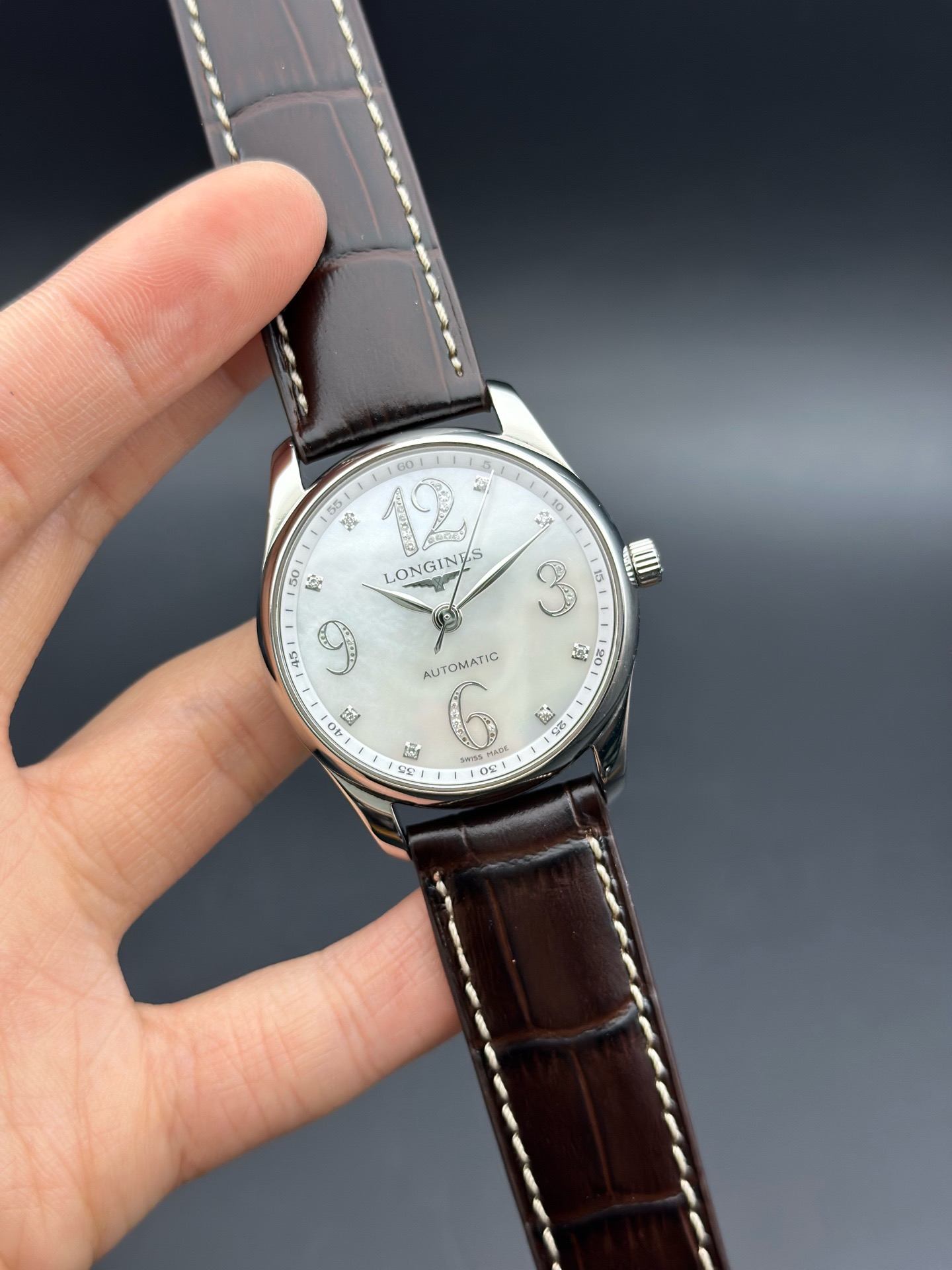 Longines L2.518.4.88.2 detail 1