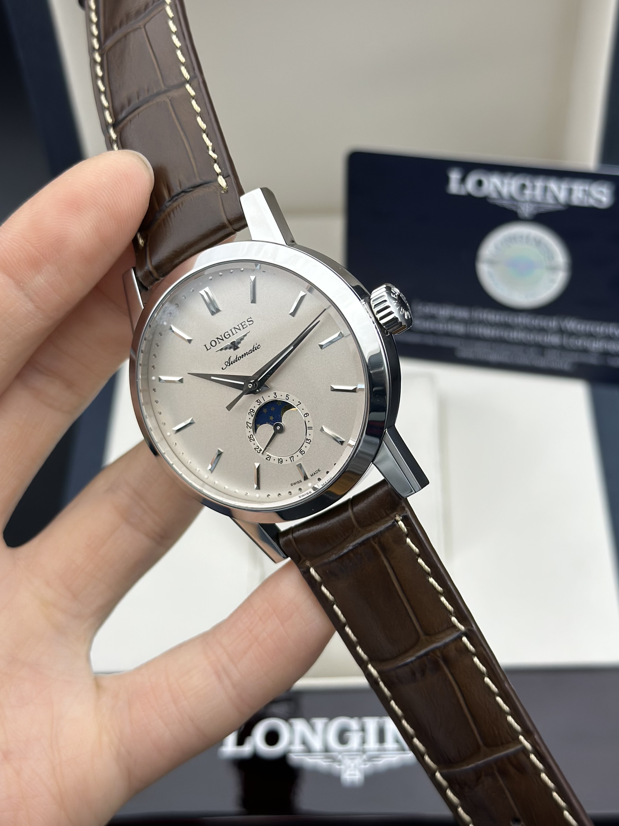 Longines L4.826.4.92.2 detail 3