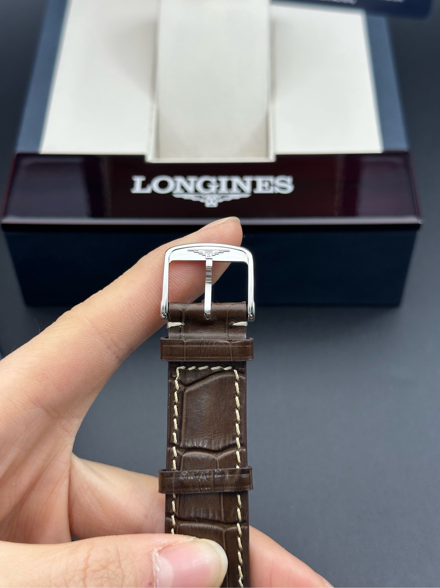 Longines L4.826.4.92.2 detail 4