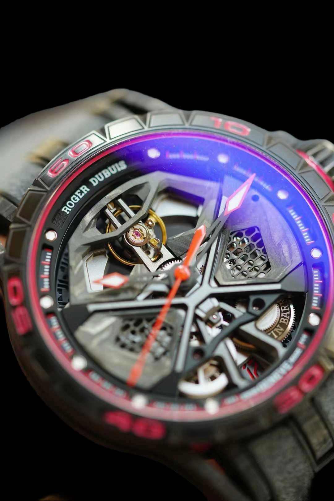 Roger Dubuis RDDBEX0784 detail 1