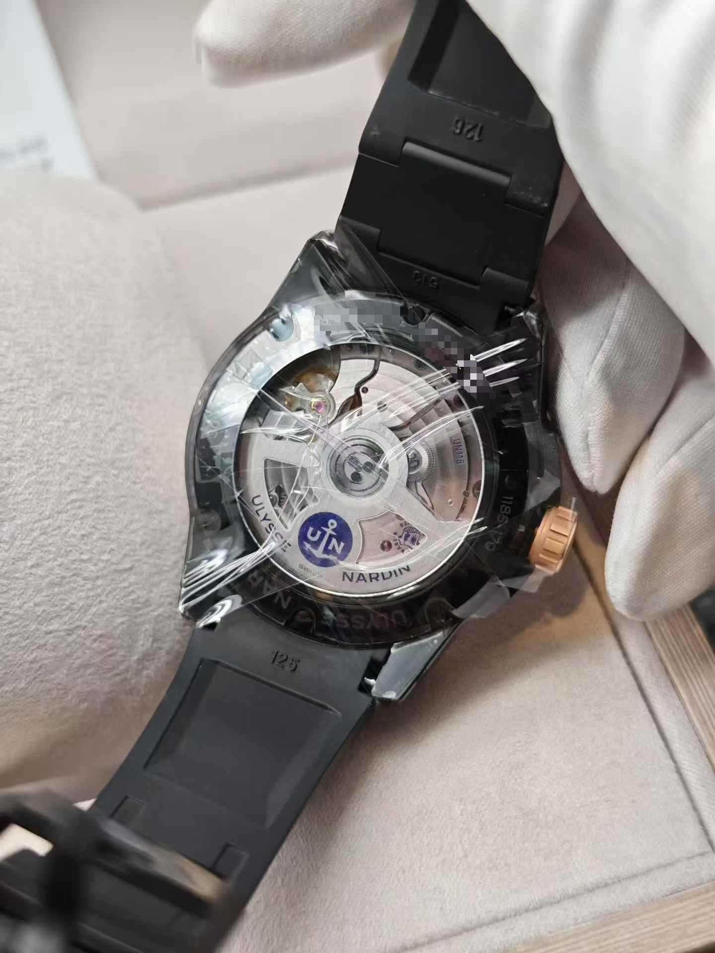 Ulysse Nardin 1185-170-3 / BLACk detail 2
