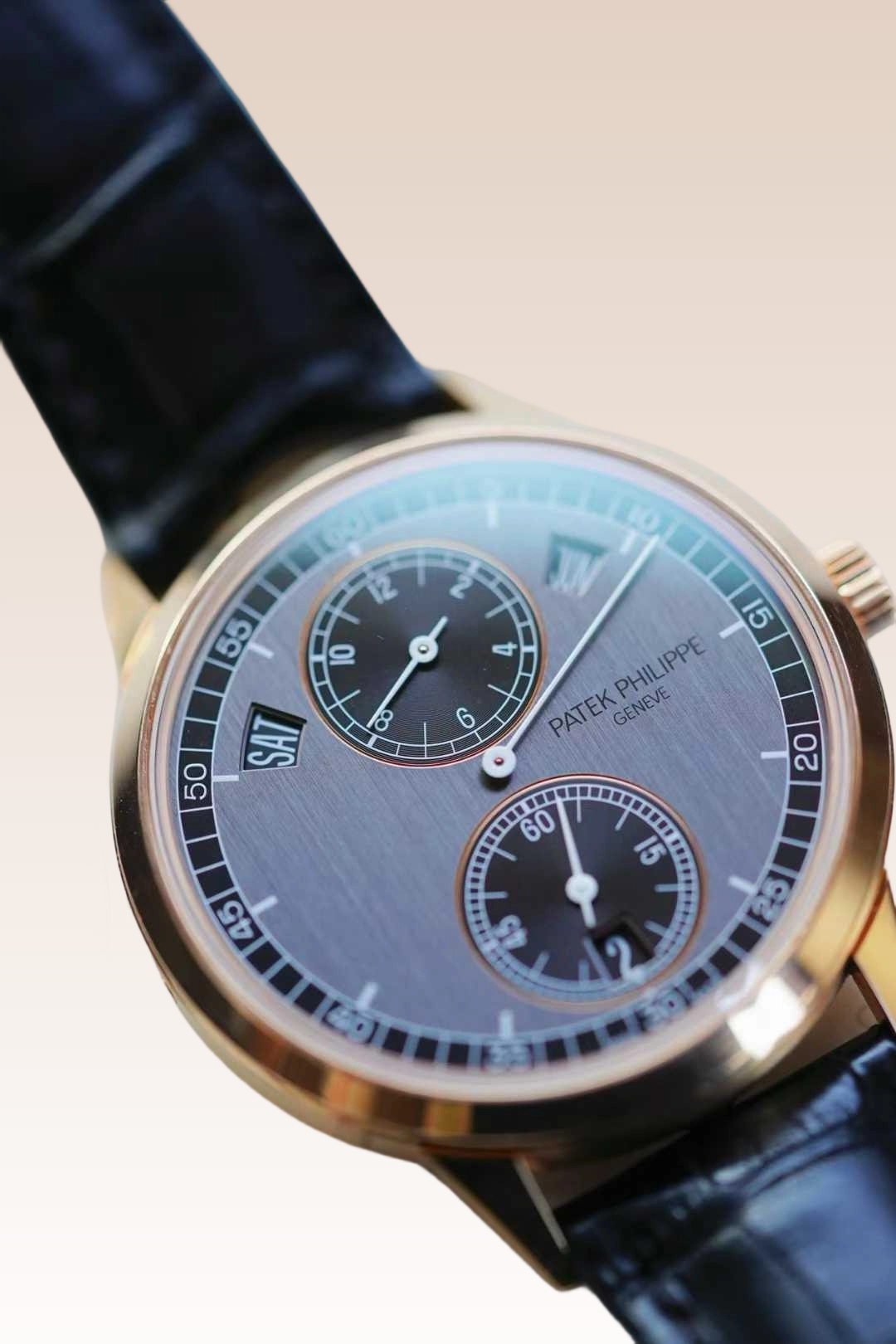 Patek Philippe 5235 / 50R-001 detail 6