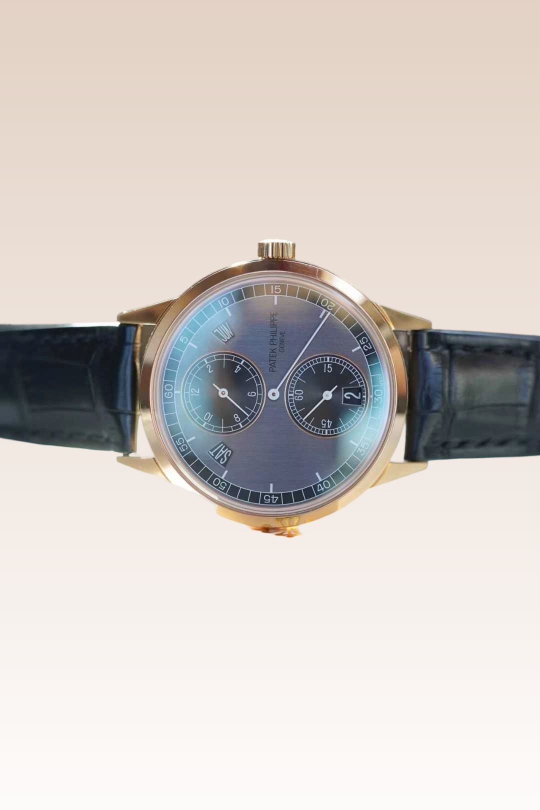 Patek Philippe 5235 / 50R-001 detail 8