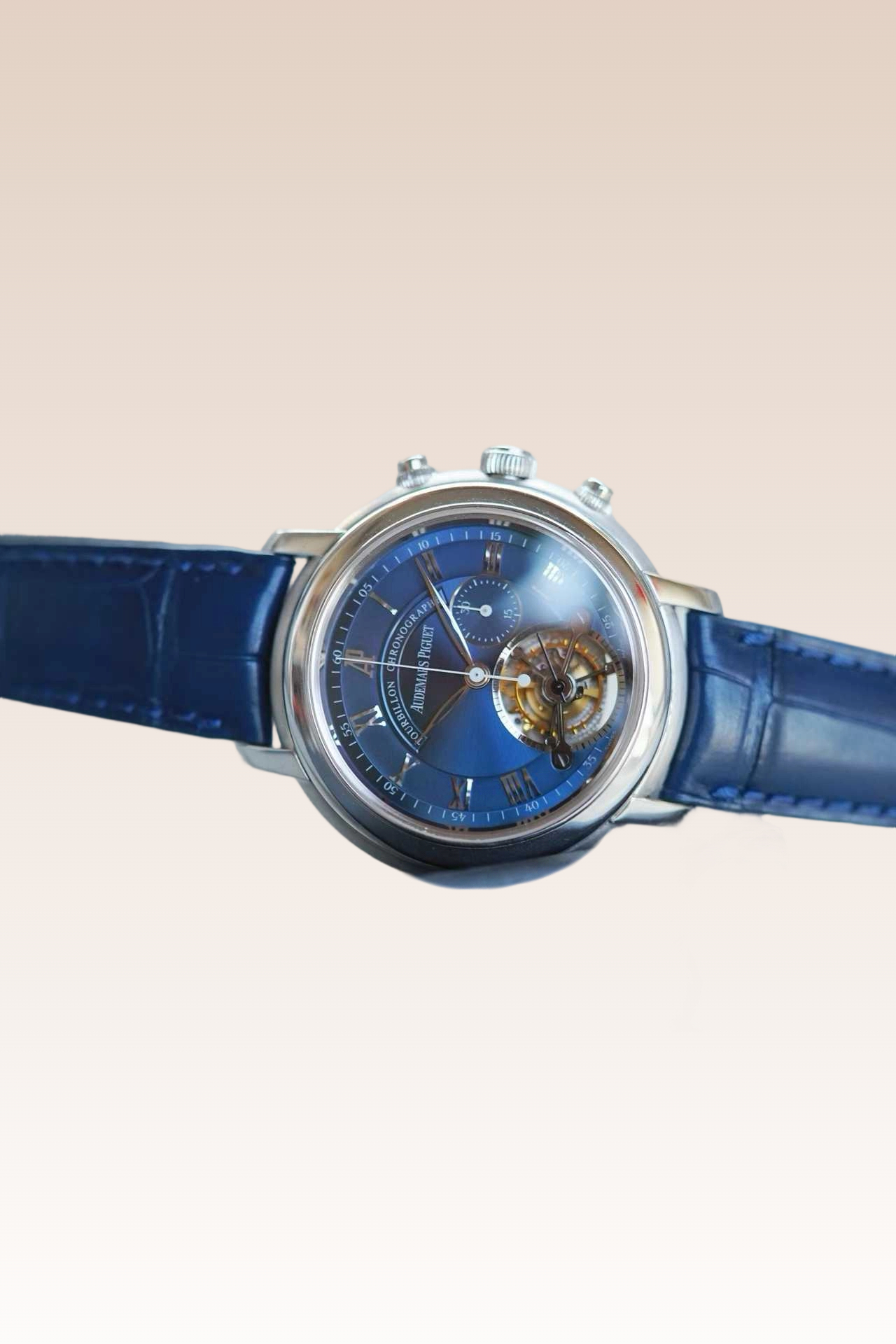 Audemars Piguet 25909BC detail 8