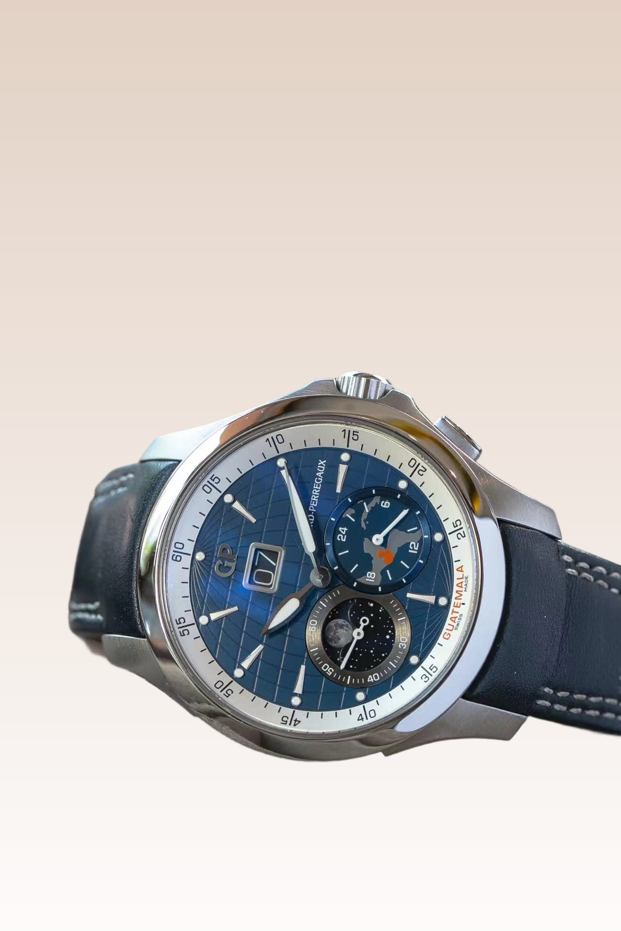 Girard Perregaux 49655-11-1528HB4A detail 6