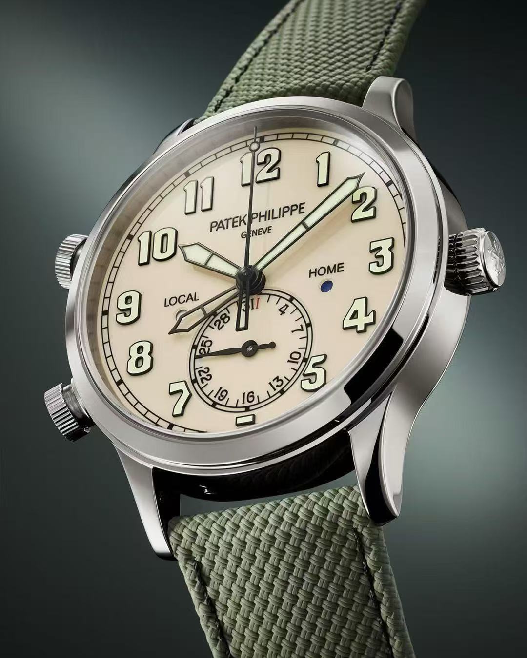 Patek Philippe 5524G-010 detail 1