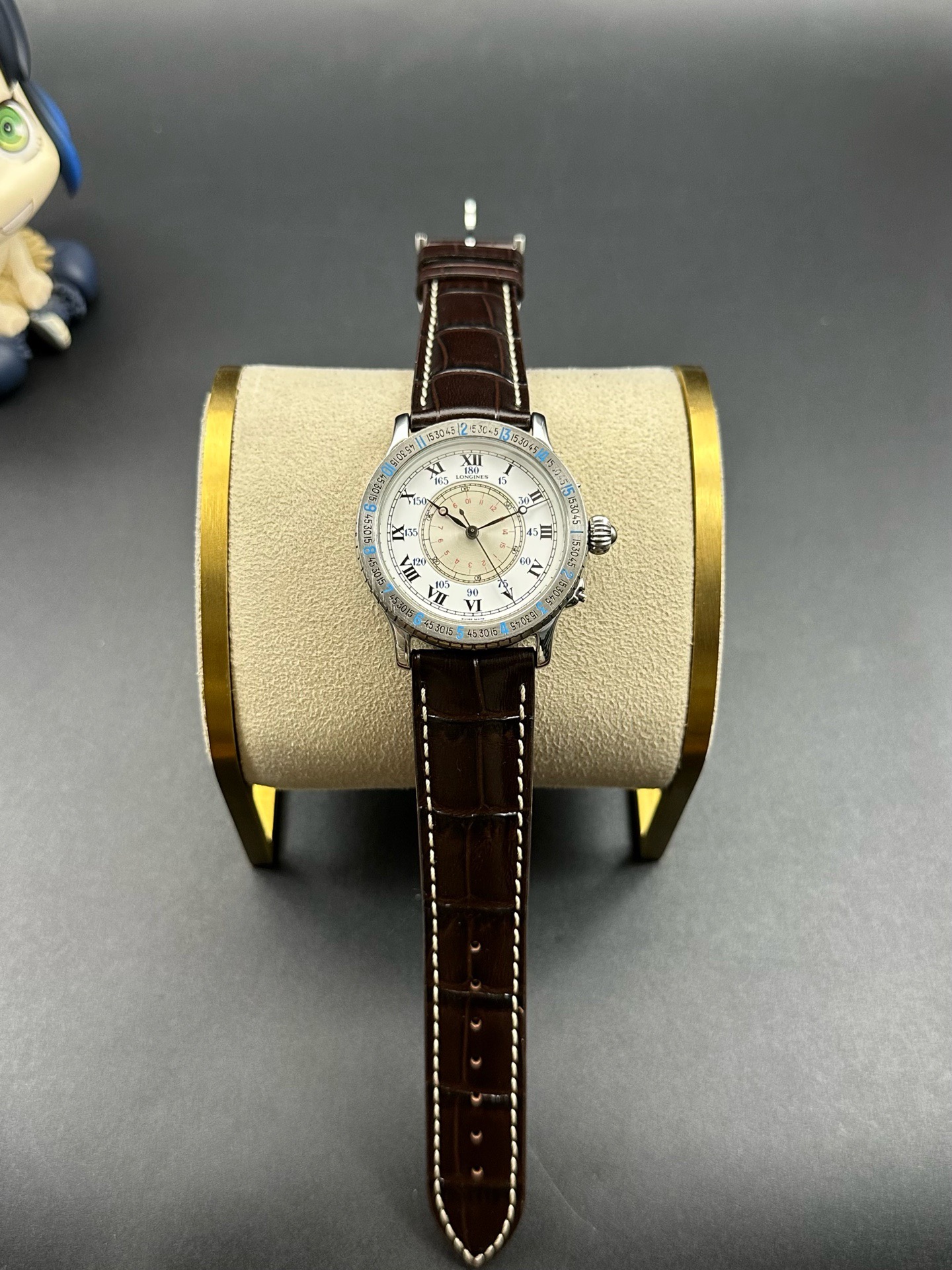 Longines L2.601.4.11.2 detail 5