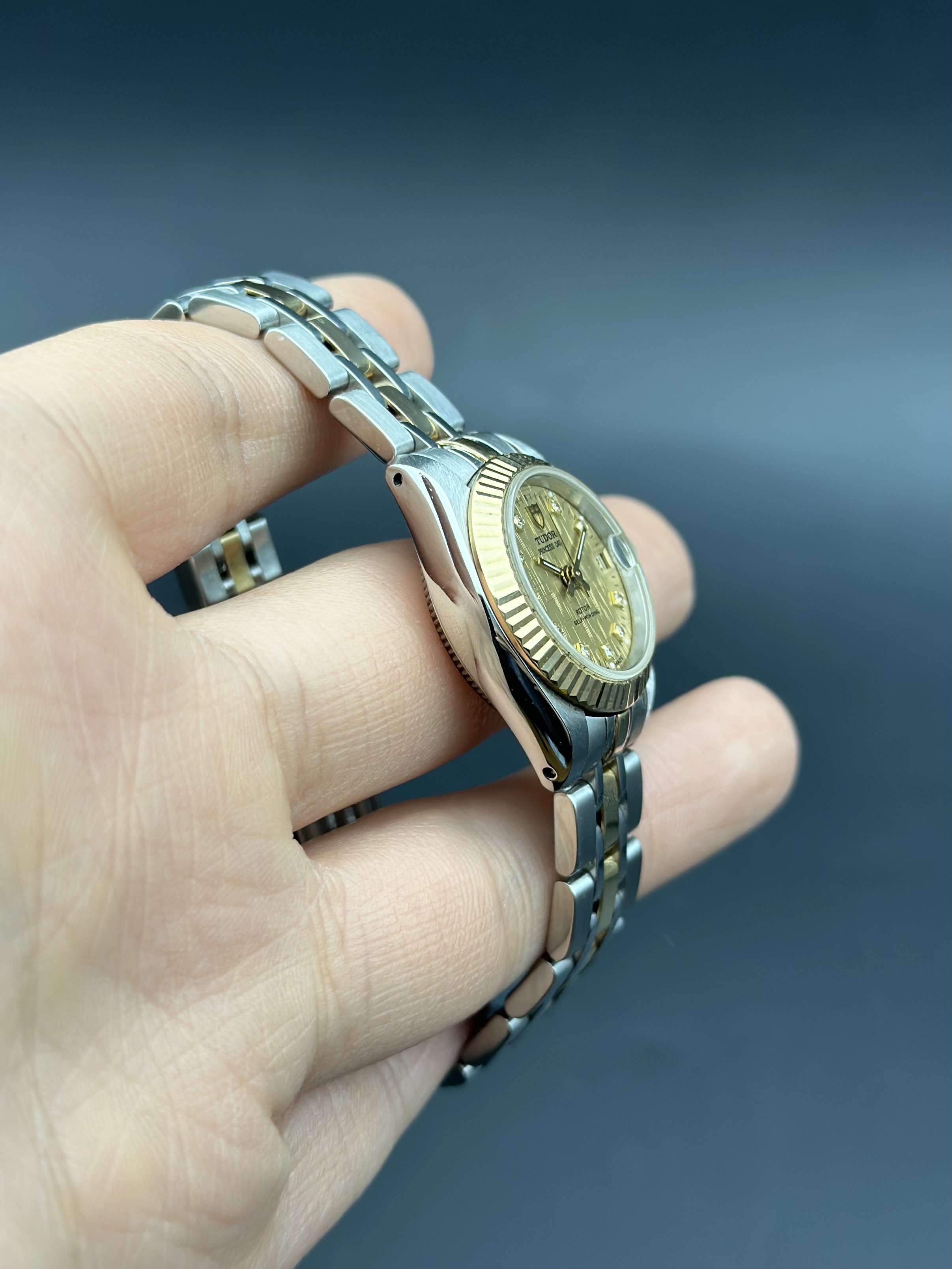 Tudor M92513-0010 detail 3