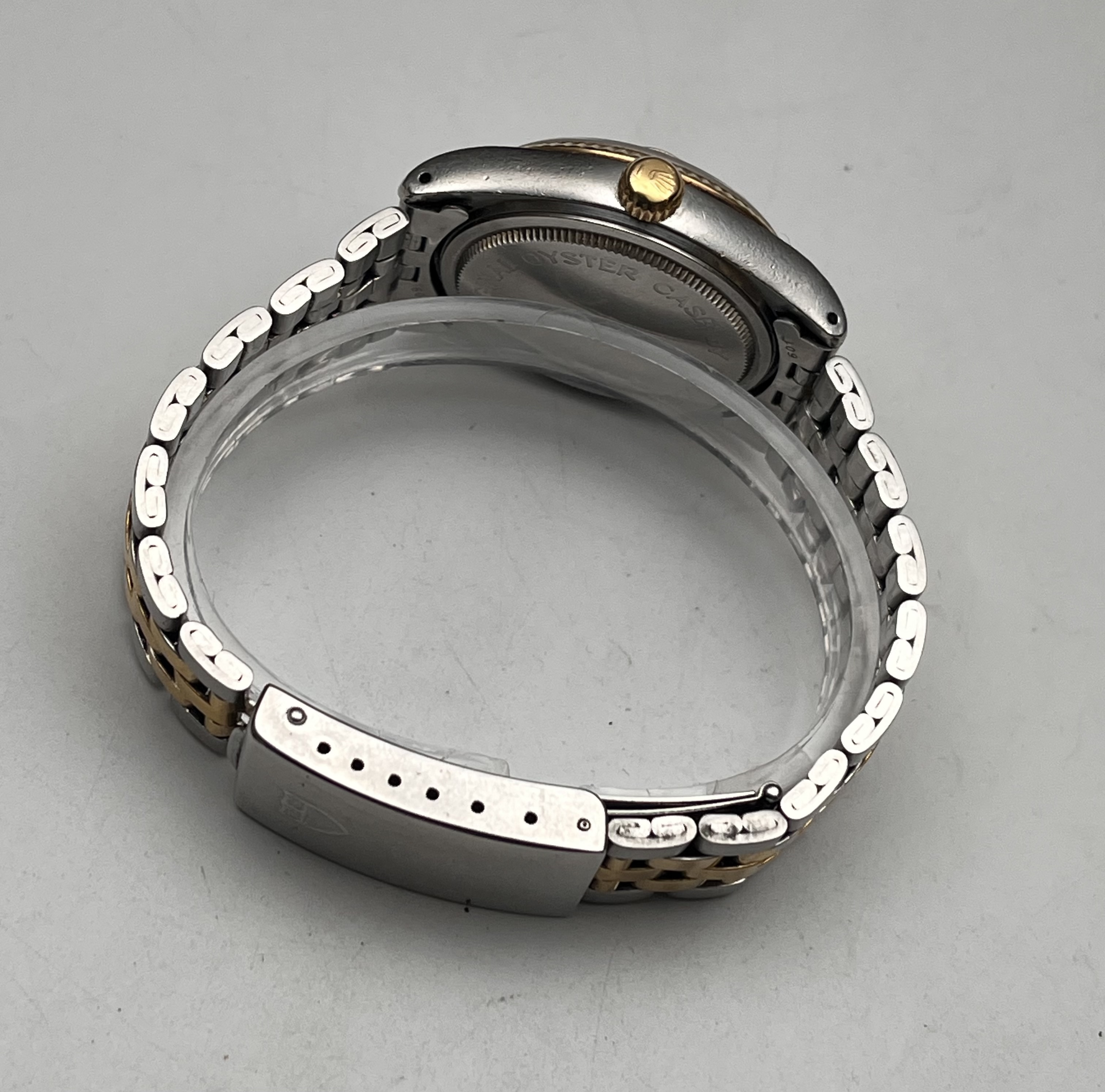 Tudor 72033 detail 6