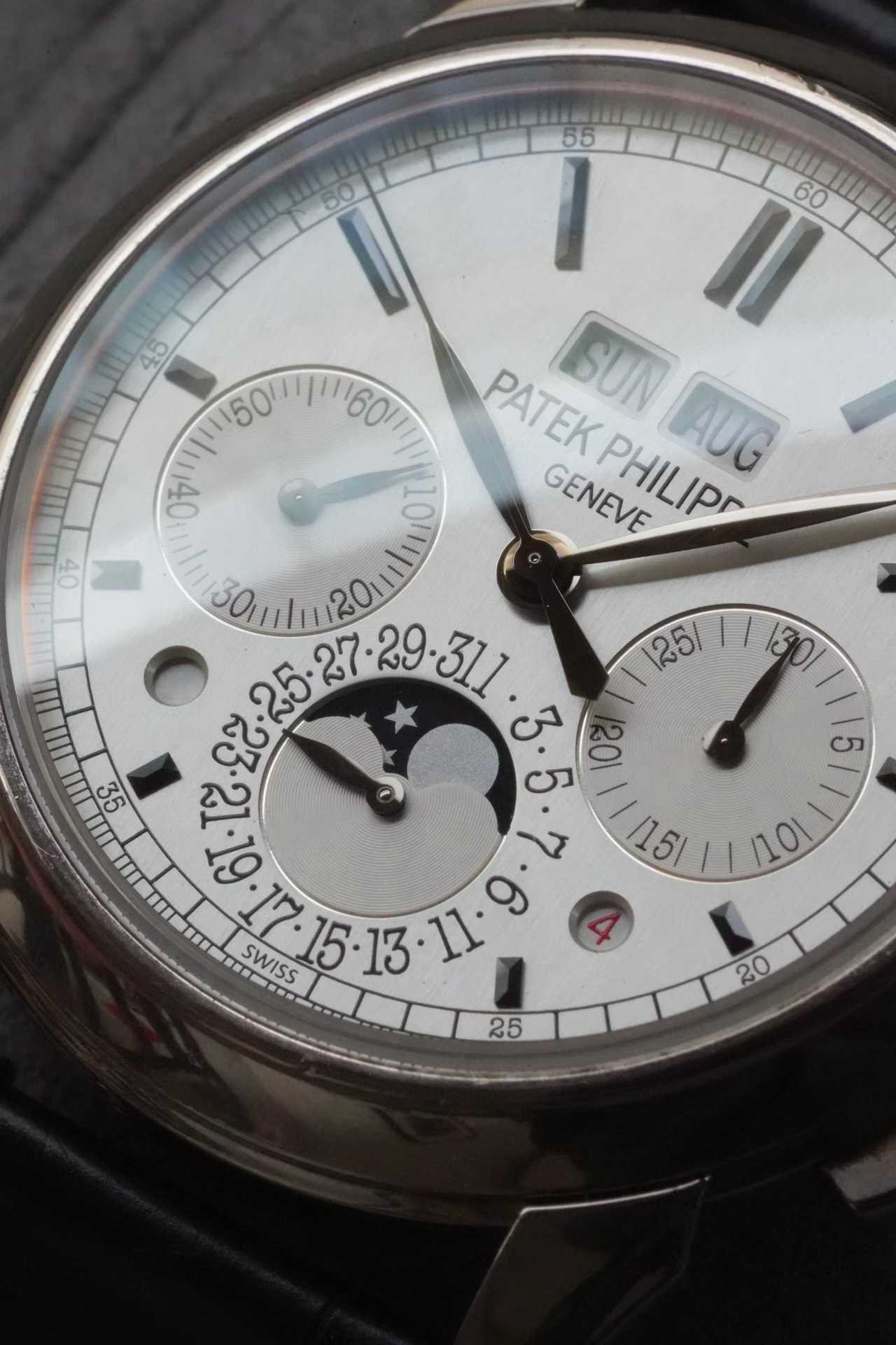 Patek Philippe 5270G detail 2