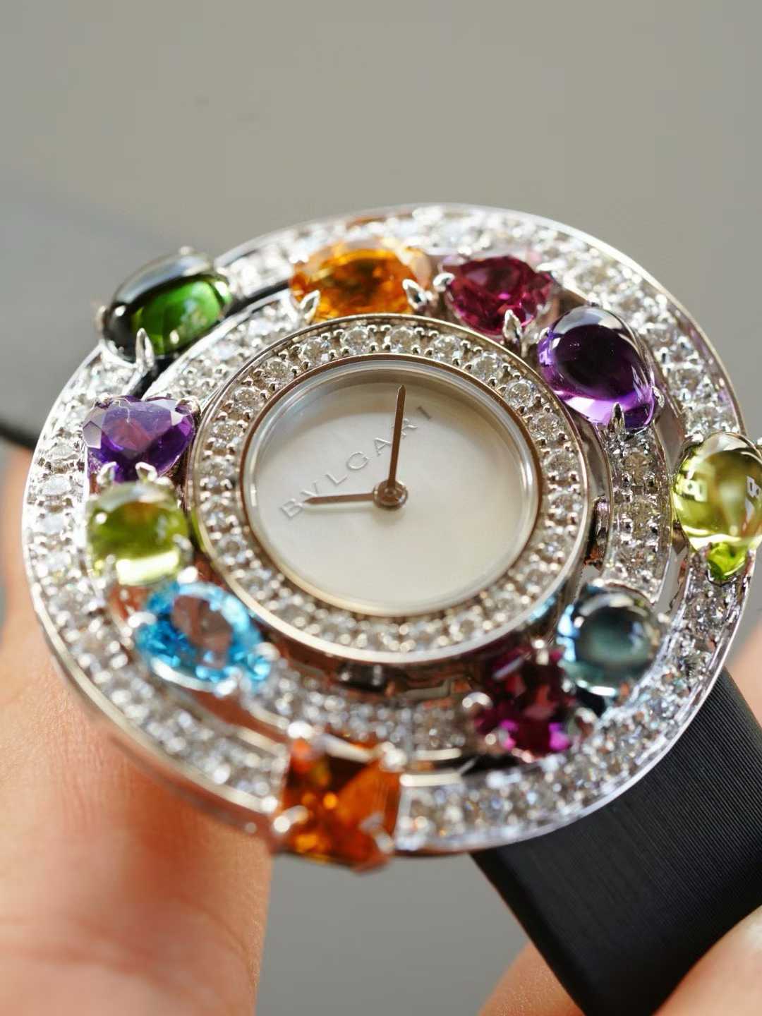 Bulgari 102010 detail 4