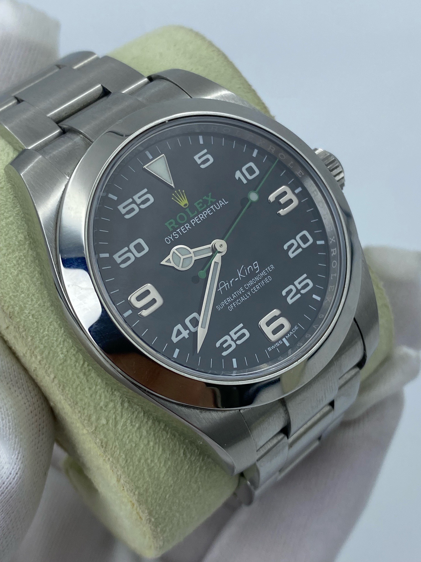 Rolex m116900 detail 1