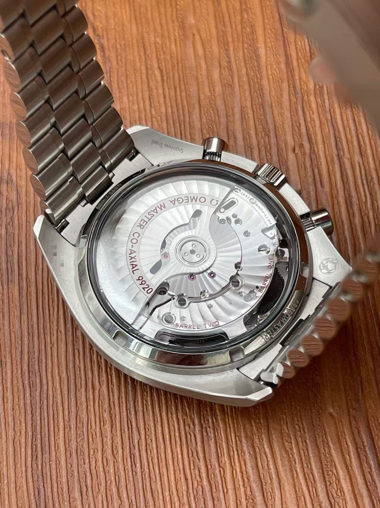 Omega 329.30.44.51.01.003 detail 3