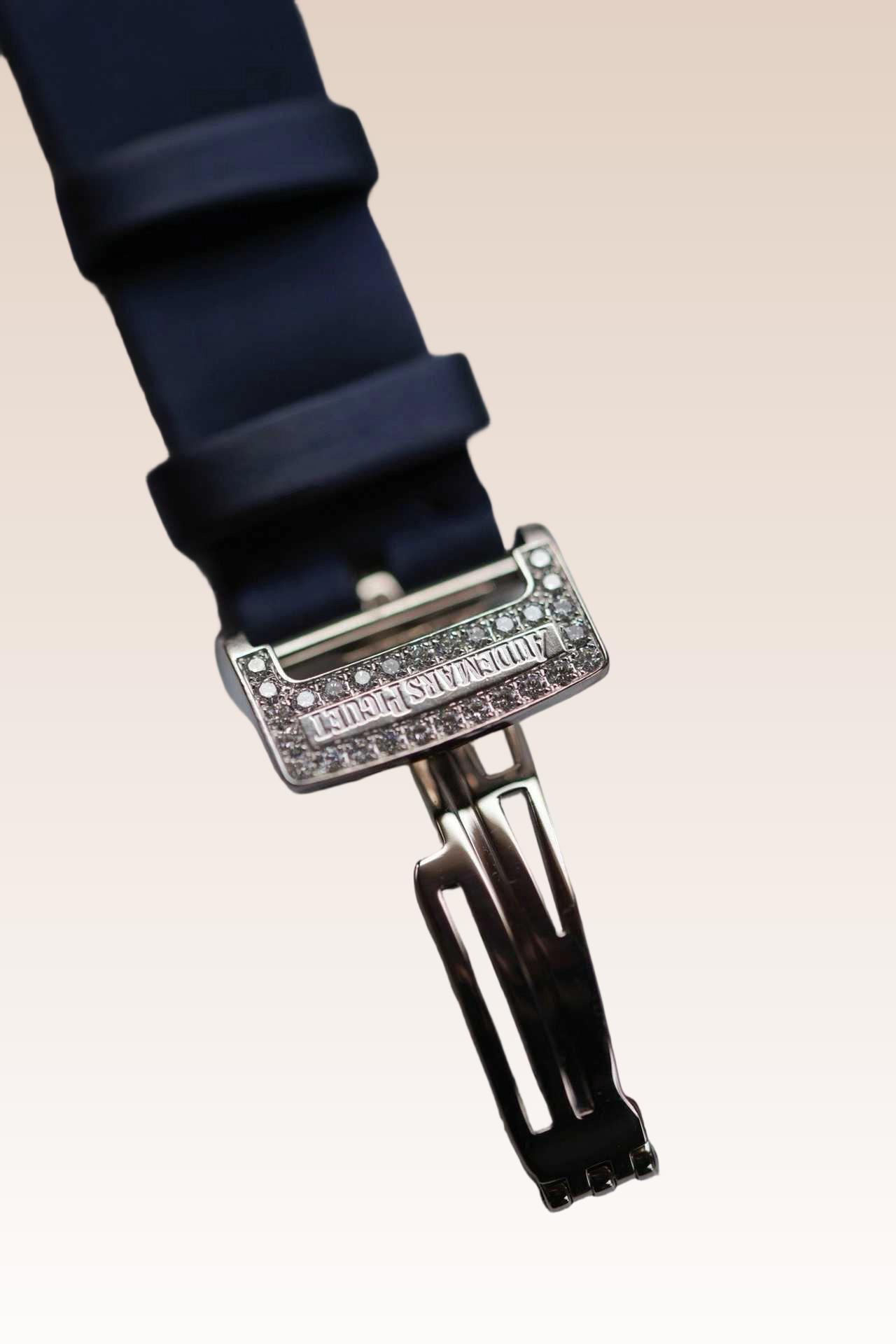 Audemars Piguet 77316BC.ZZ.D007SU.01 detail 2