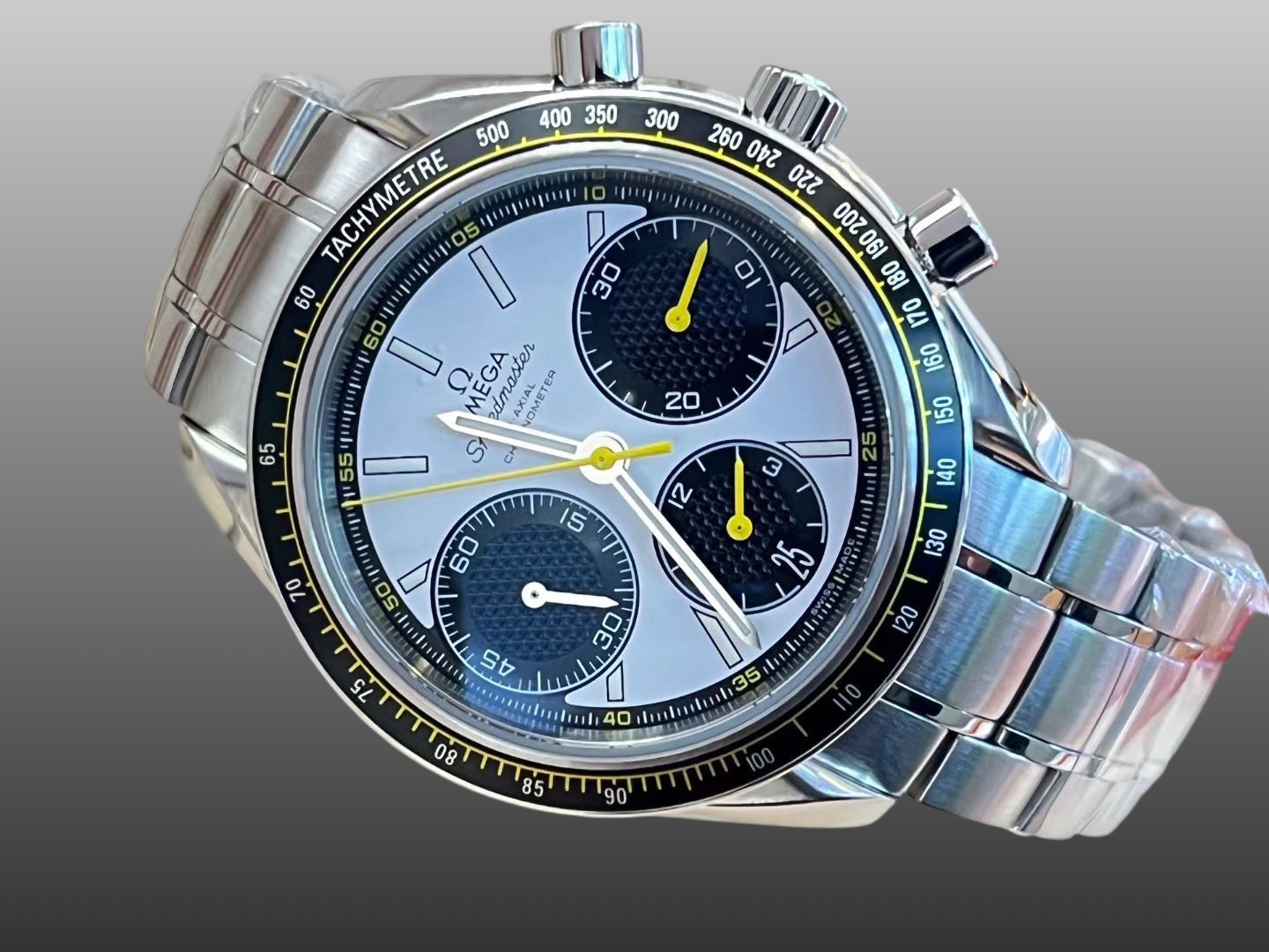 Omega 326.30.40.50.04.001 detail 6