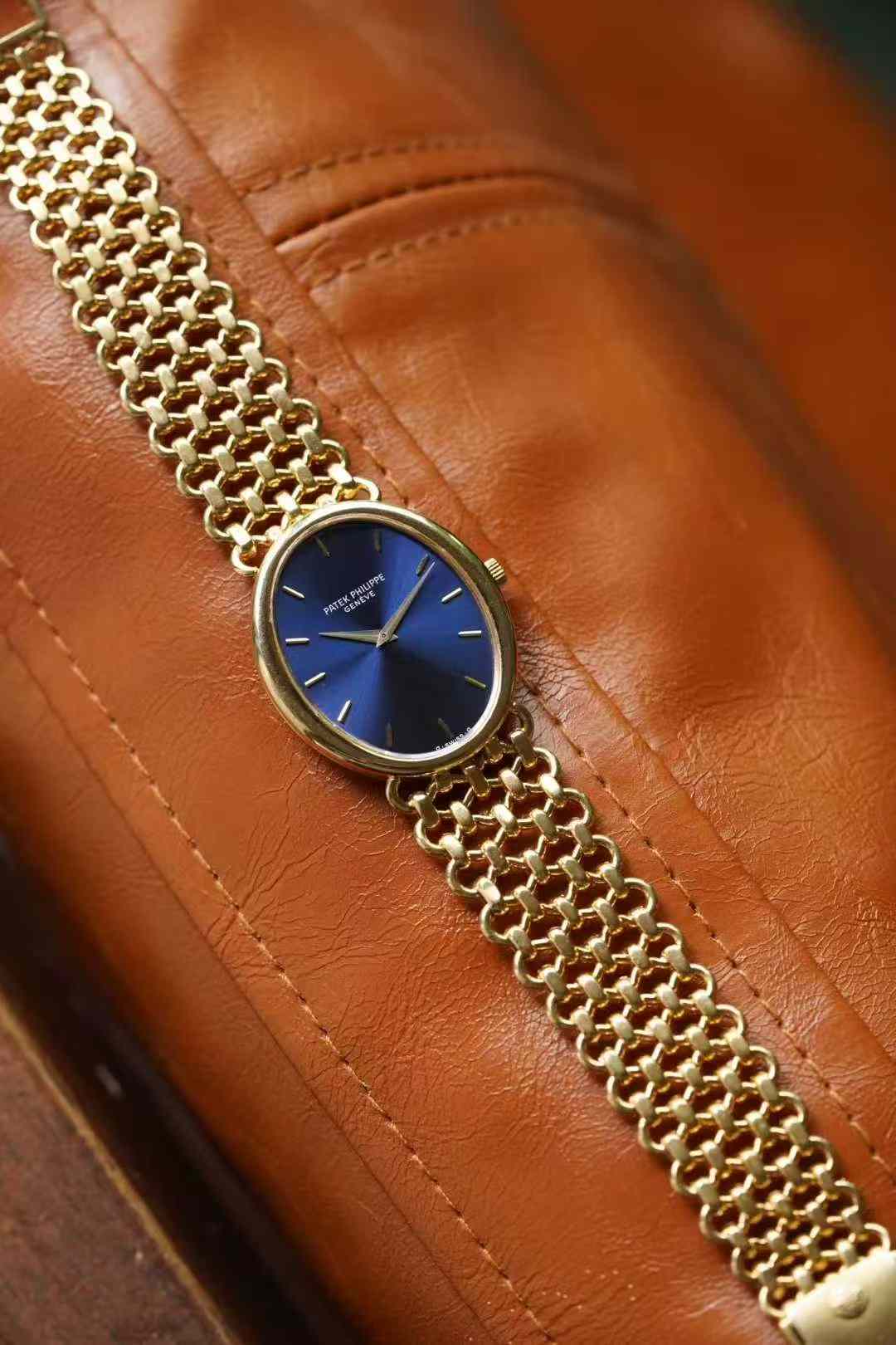 Patek Philippe 3798 detail 3