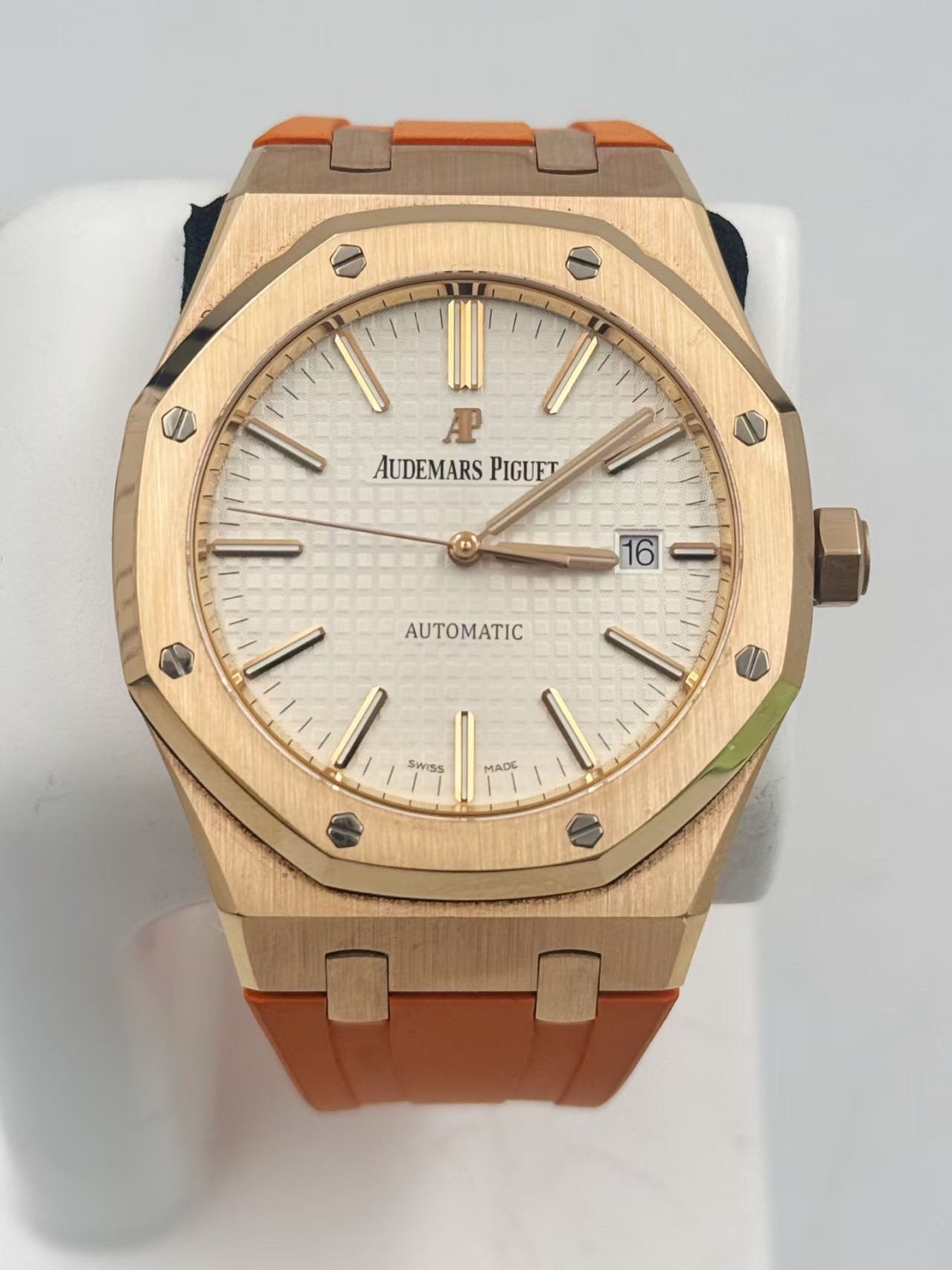 Audemars Piguet 15400OR.OO.D088CR.01
