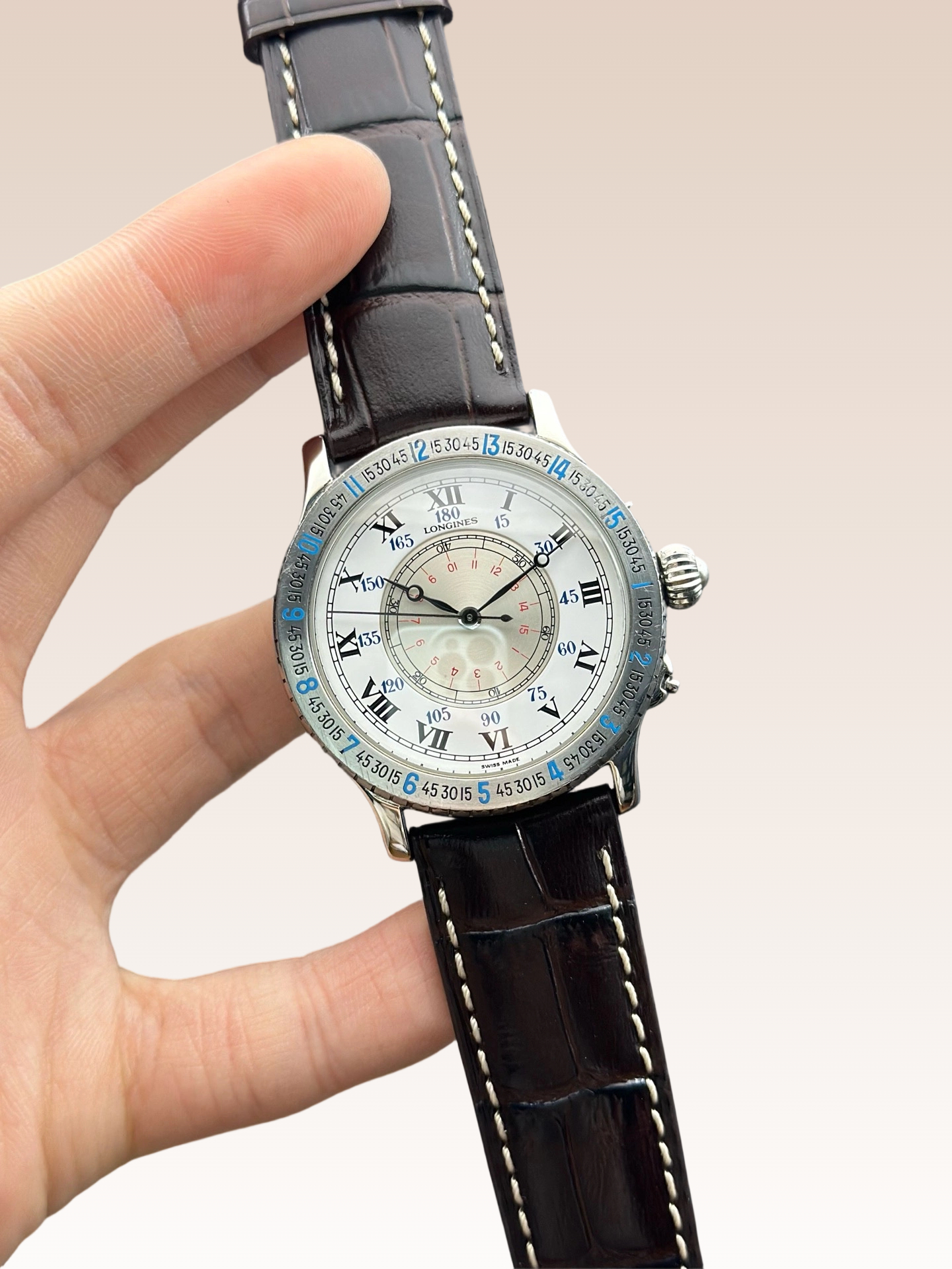 Longines L2.601.4.11.2 detail 1