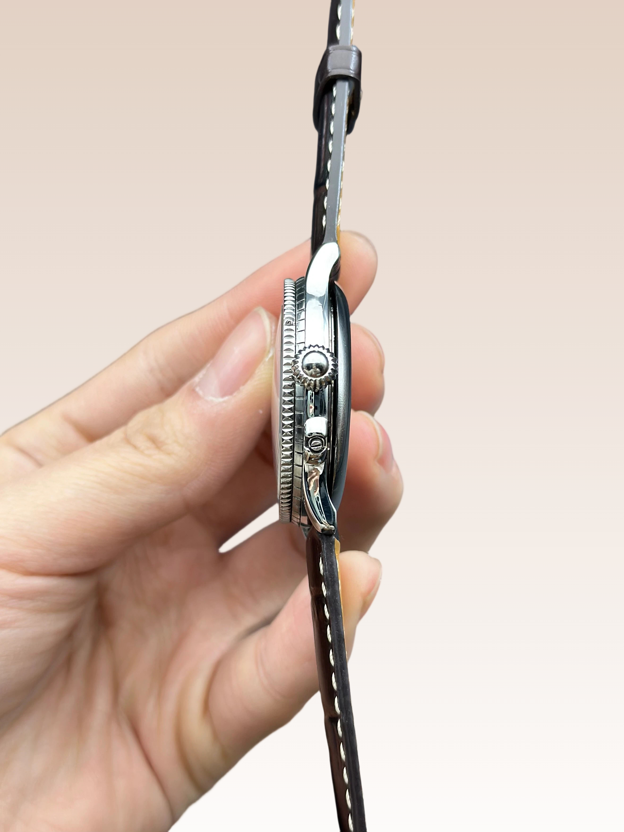 Longines L2.601.4.11.2 detail 3