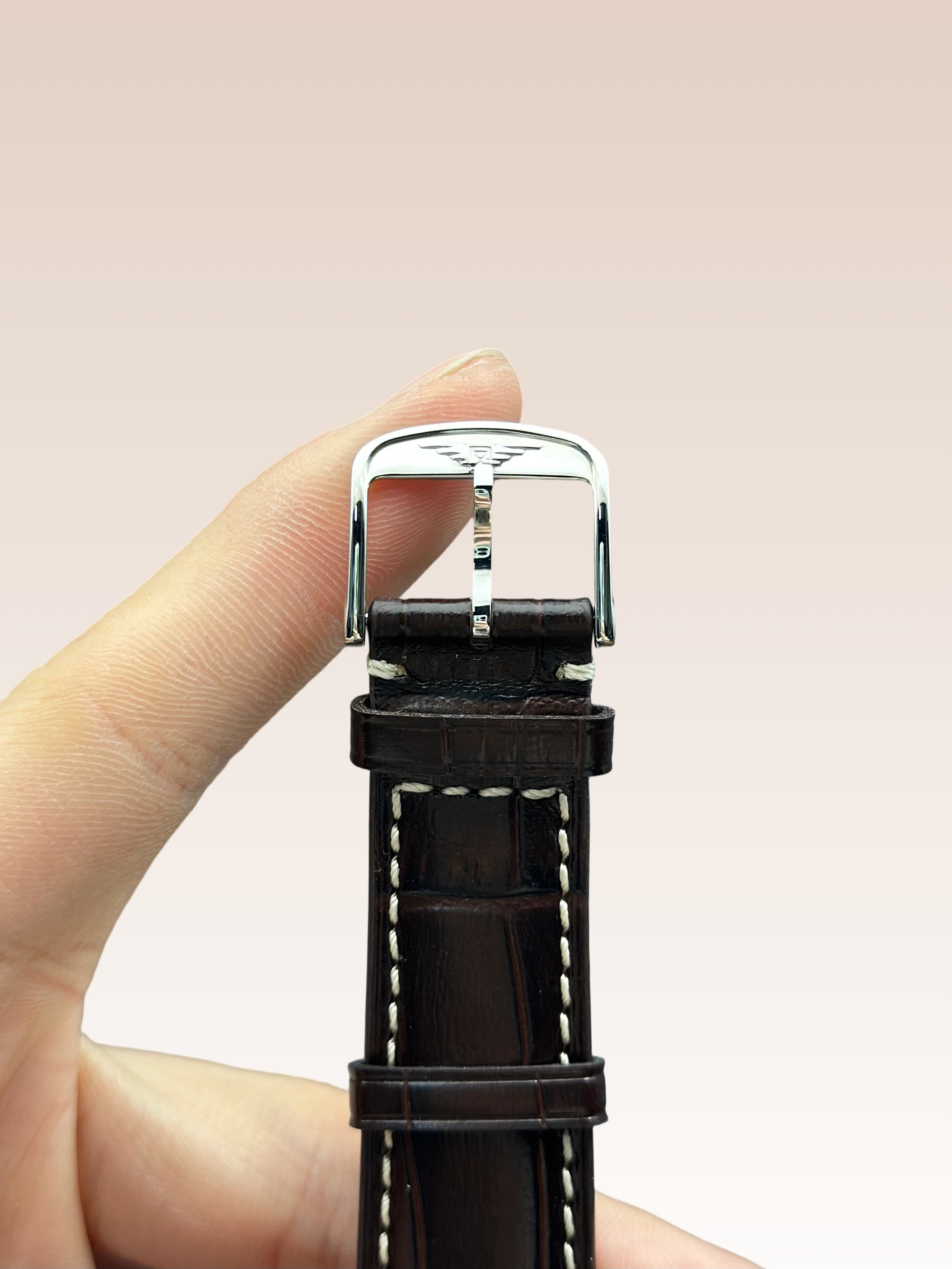 Longines L2.601.4.11.2 detail 4
