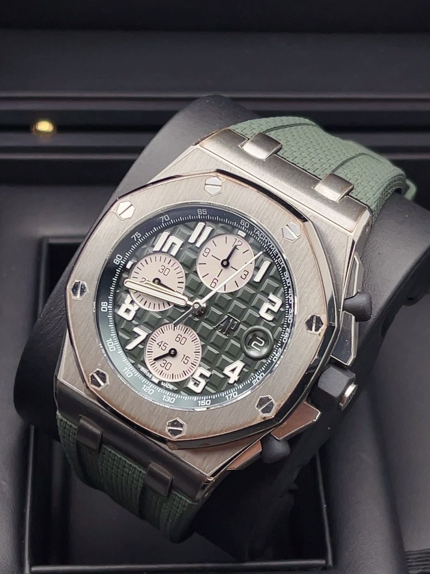 Audemars Piguet 26238TI.OO.A056CA.01 detail 5