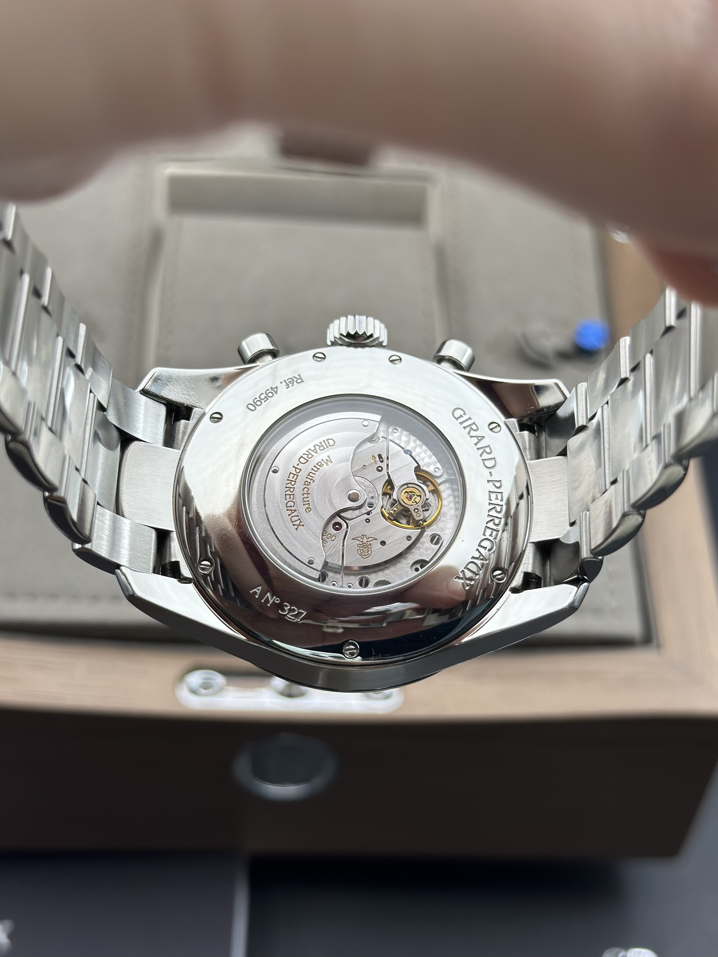 Girard Perregaux 49590-11-111-11A detail 6