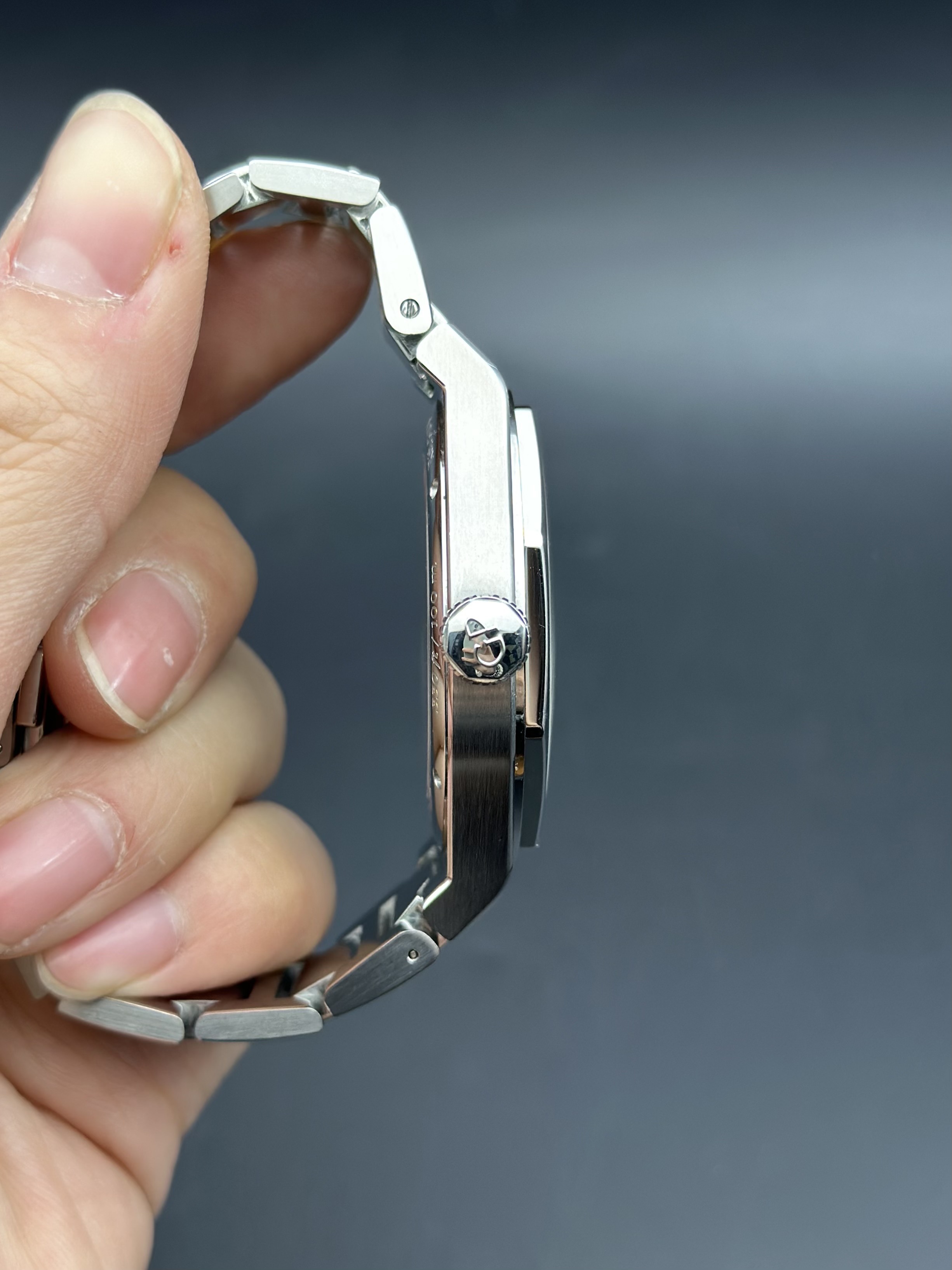 Girard Perregaux 81010-11-431-11A detail 3