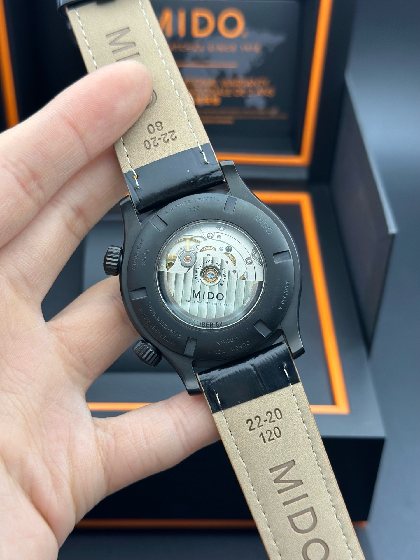 Mido M005.930.37.050.80 detail 6
