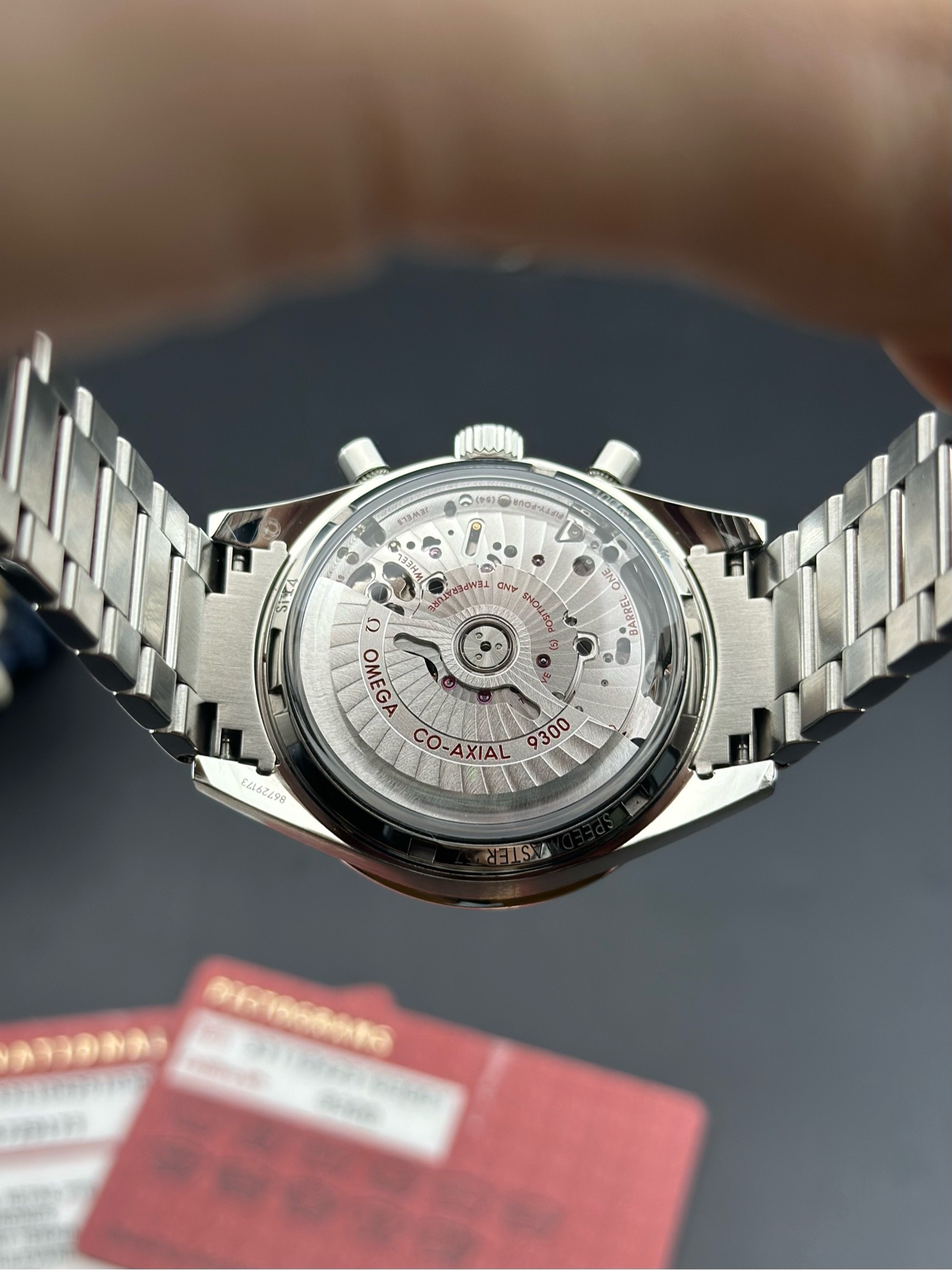 Omega 331.10.42.51.03.001 detail 6