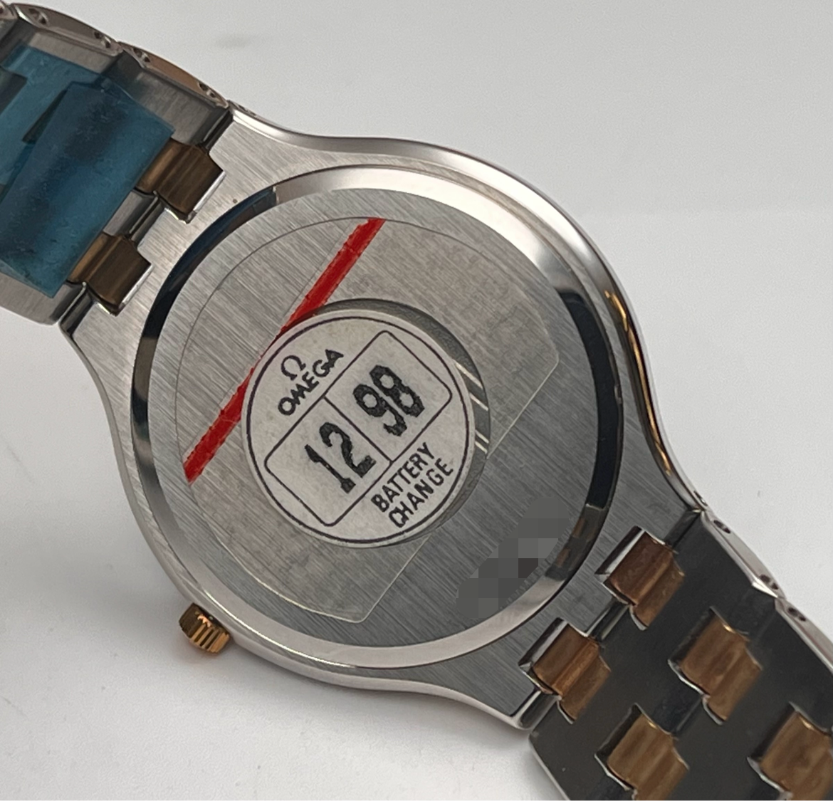 Omega 42301300 detail 7