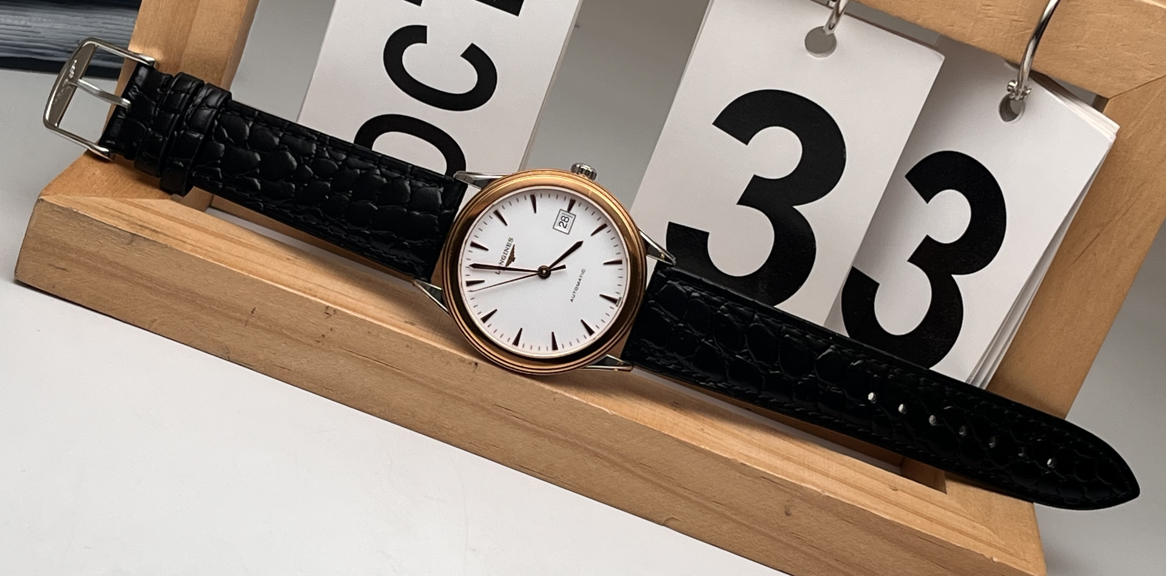 Longines L4.974.3.92.7 detail 1