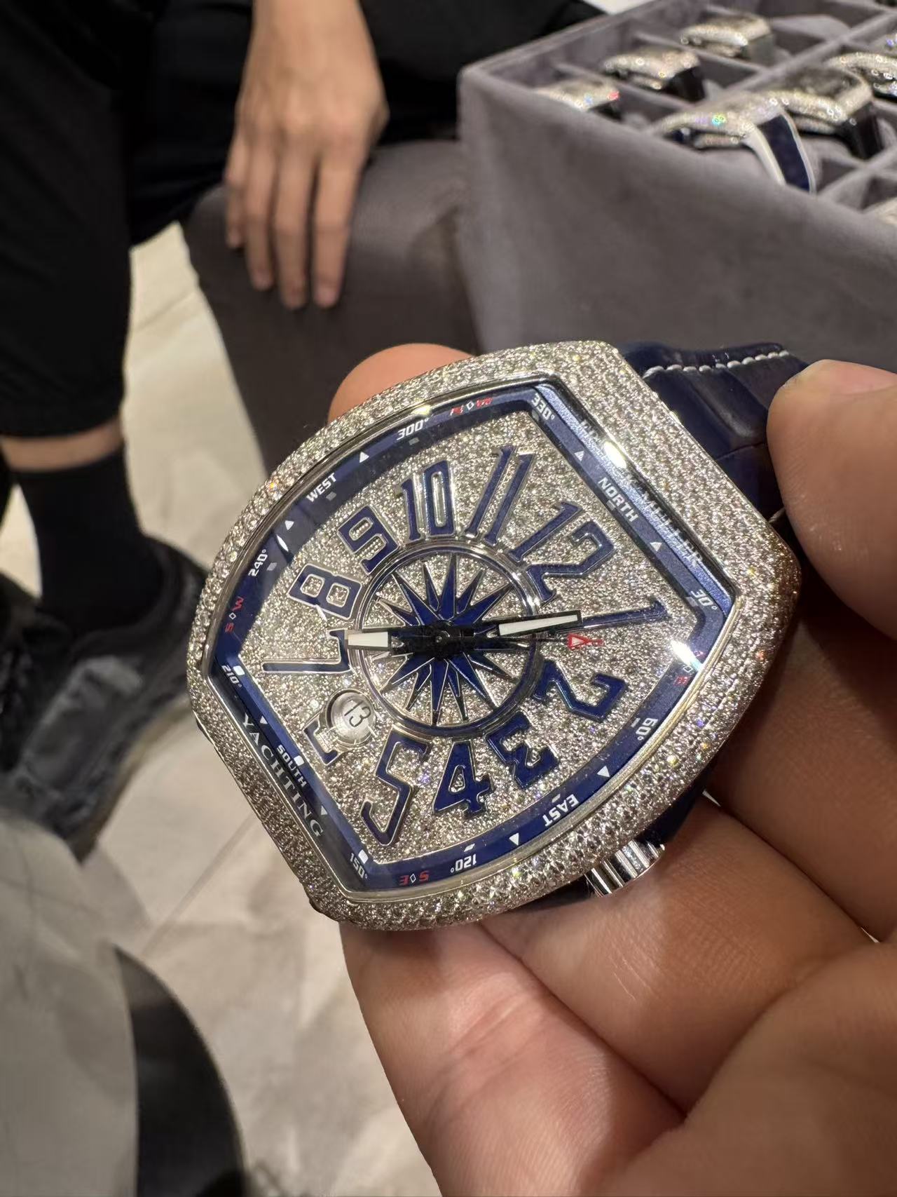 Franck Muller V 41 SC DT YACHTING D CD AC BLAC detail 2