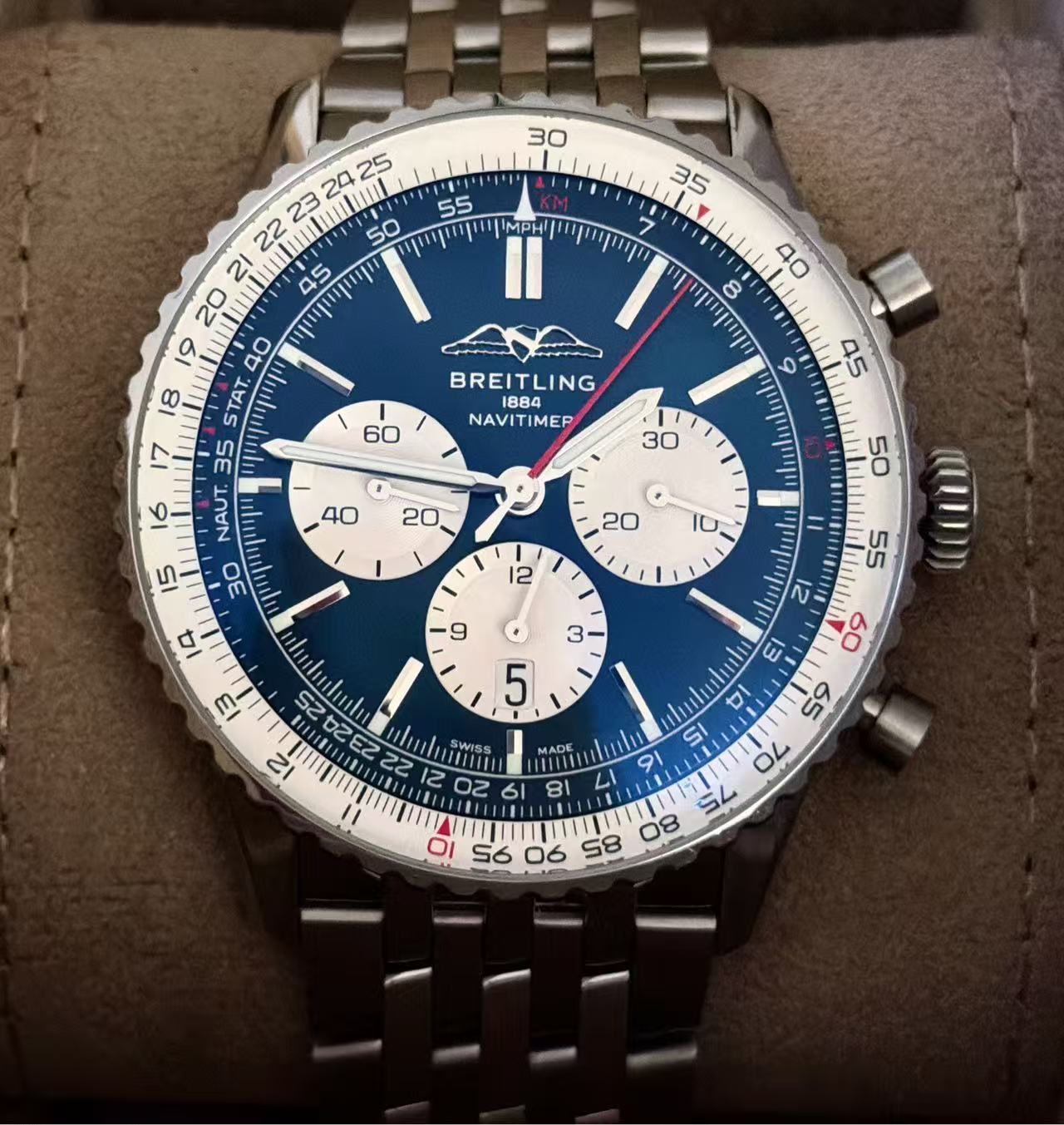 Breitling AB0137211C1A1