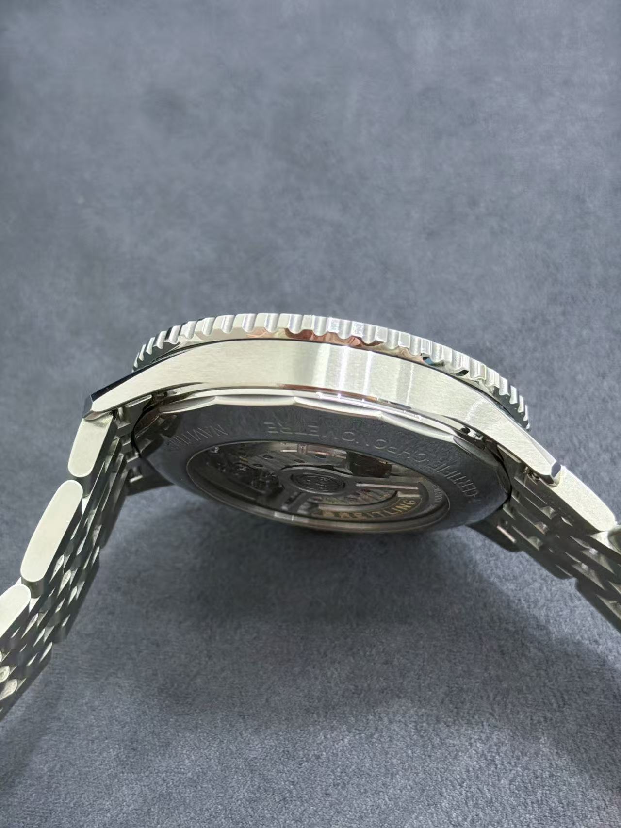 Breitling AB0137211C1A1 detail 4