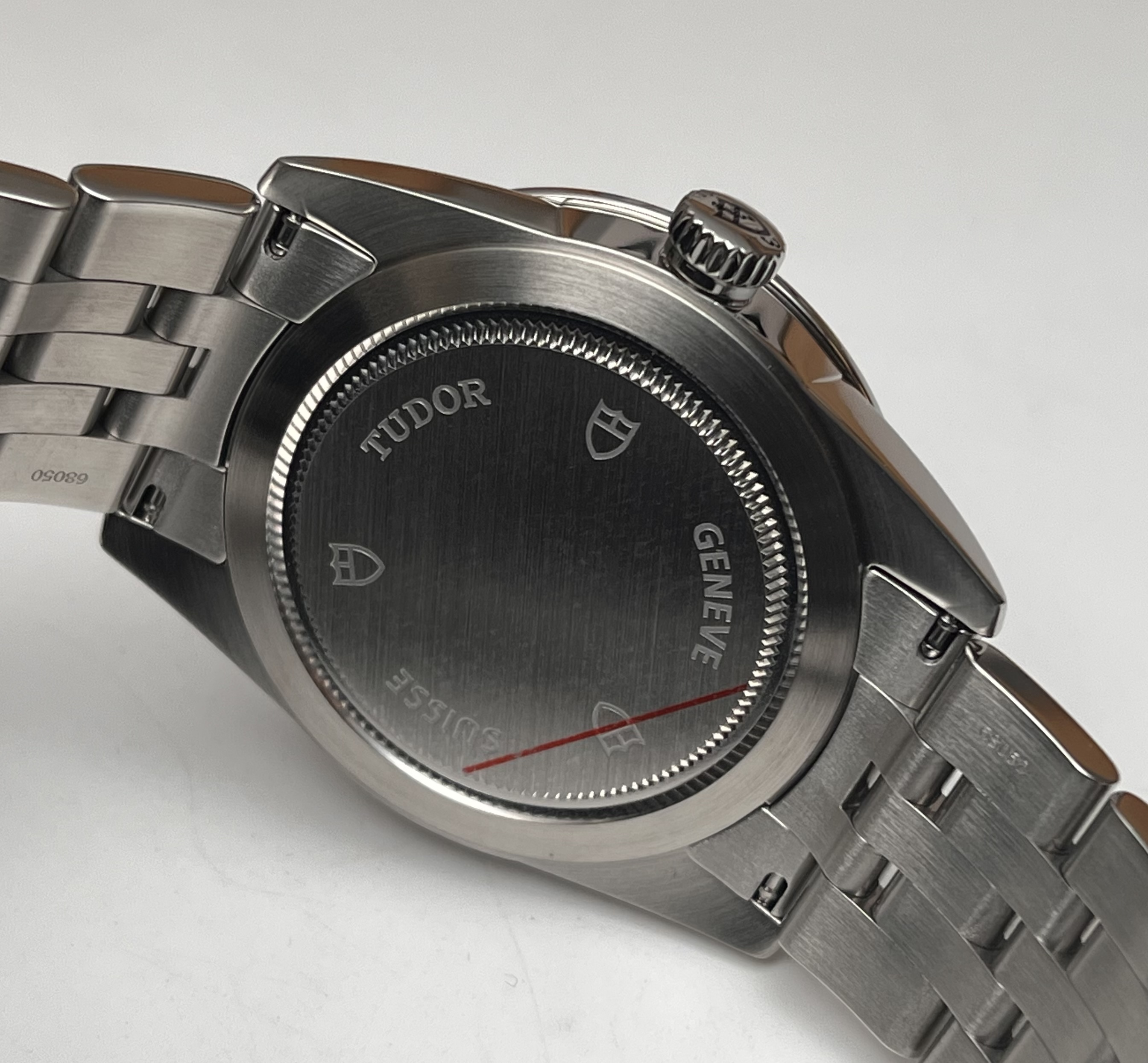 Tudor M55020-0003 detail 4